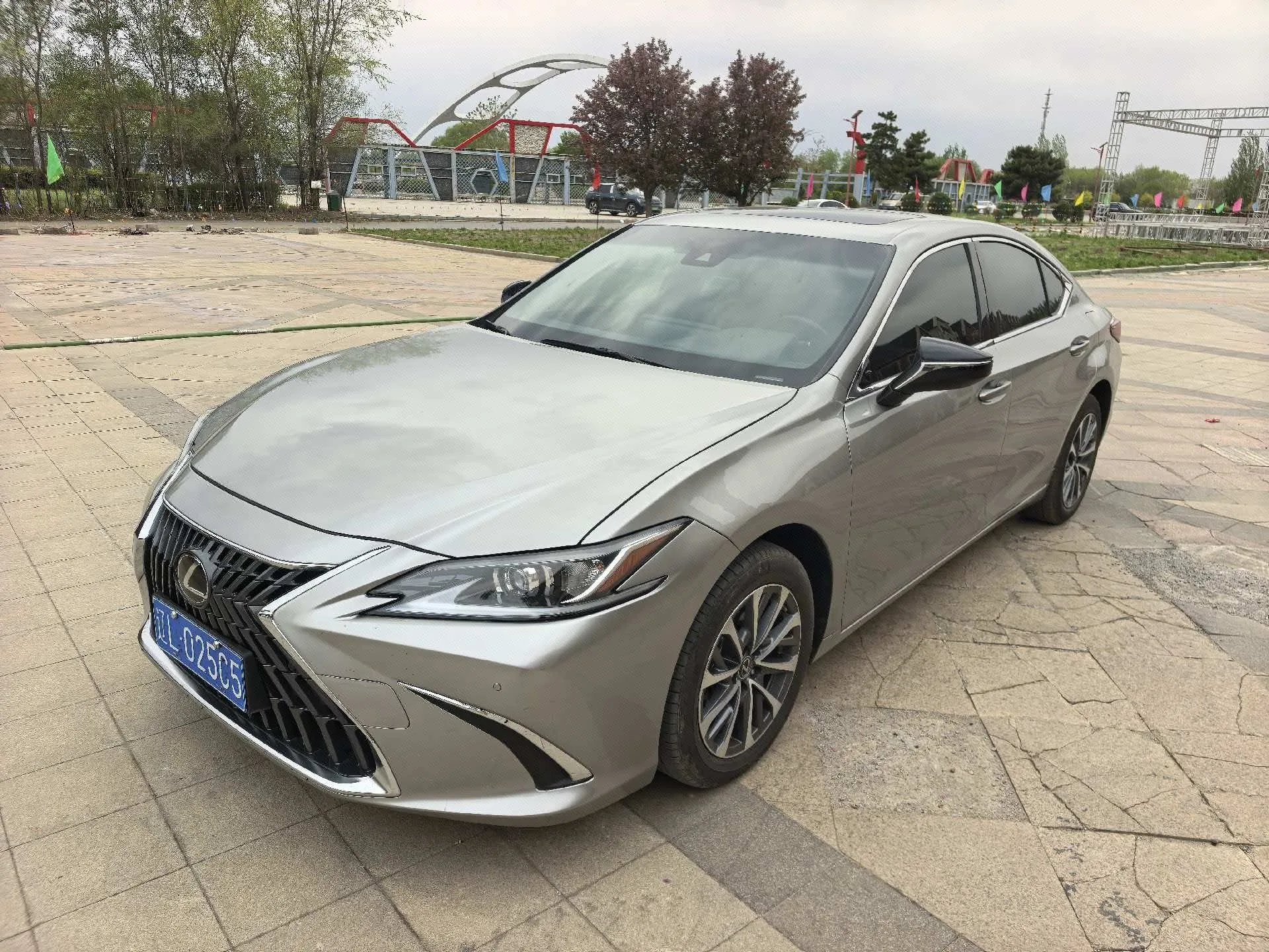 2024 Lexus ES 200 Special Edition