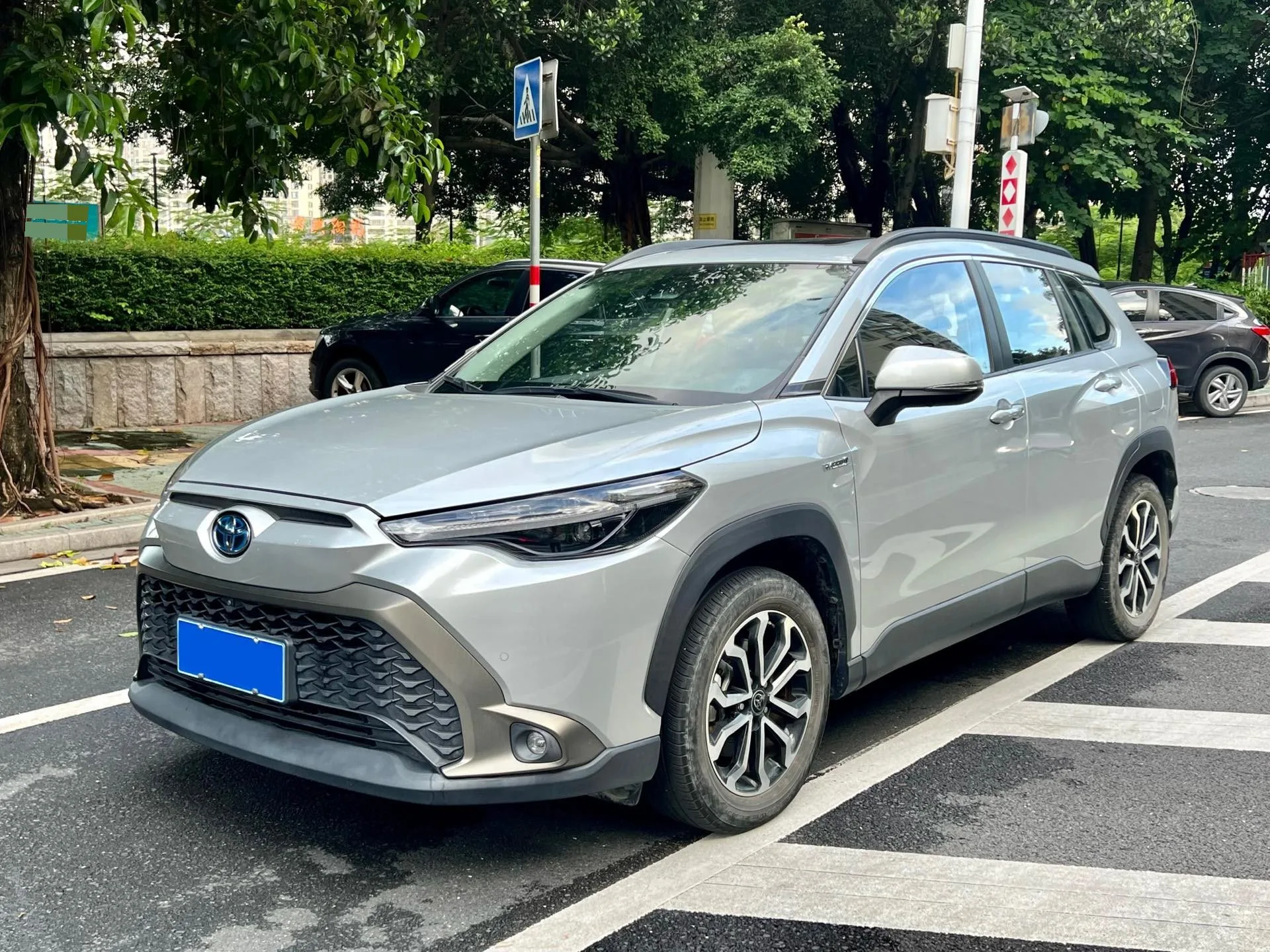 Toyota 2023 Corolla Hybrid 2.0 CVT Smart Hybrid Premium Edition, Automatic Transmission