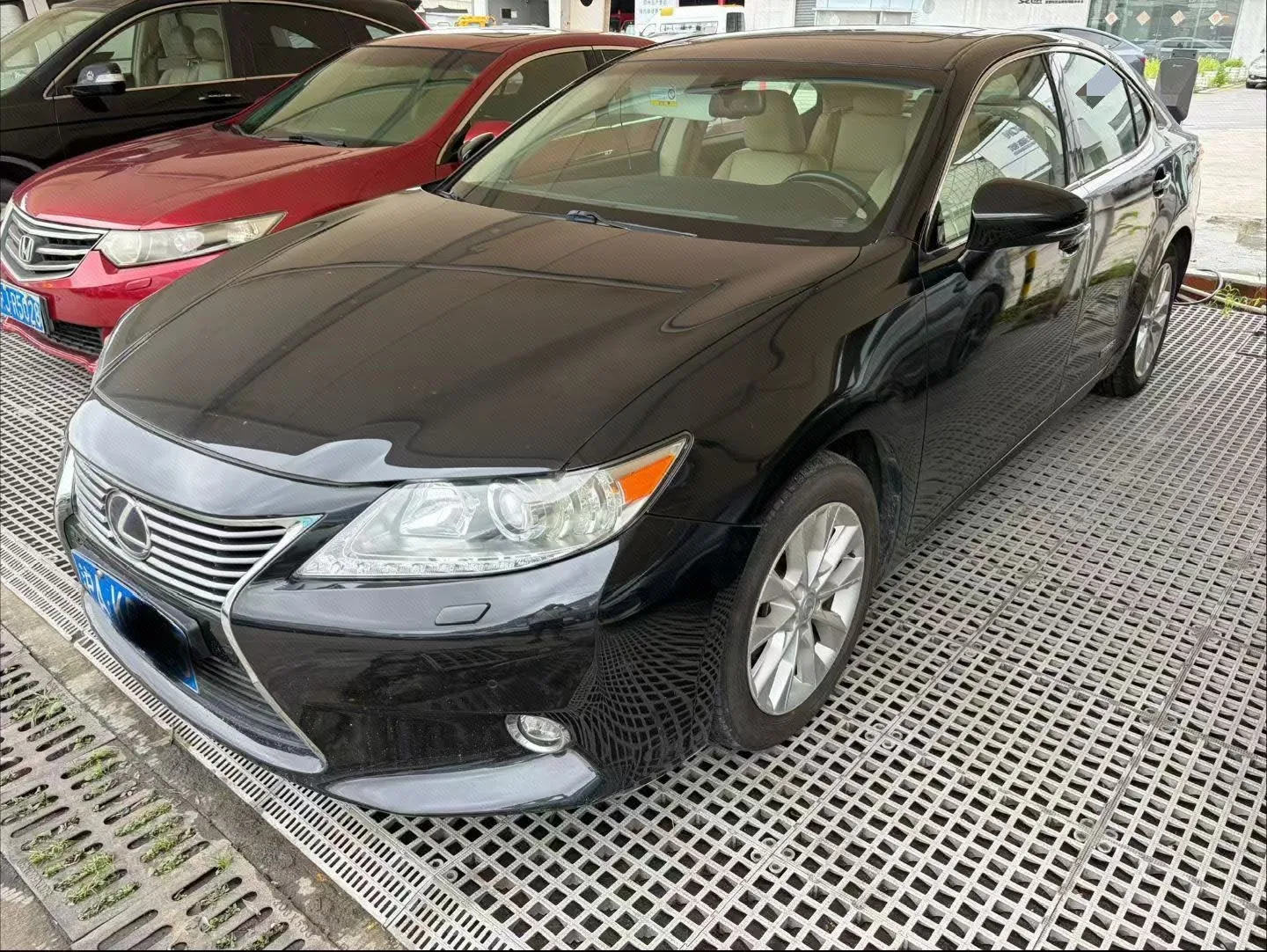 2014 Lexus ES 300h Elite Edition
