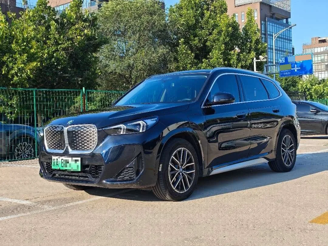 BMW 2025 iX1 eDrive25L eDrive25L M Sport Package Automatic
