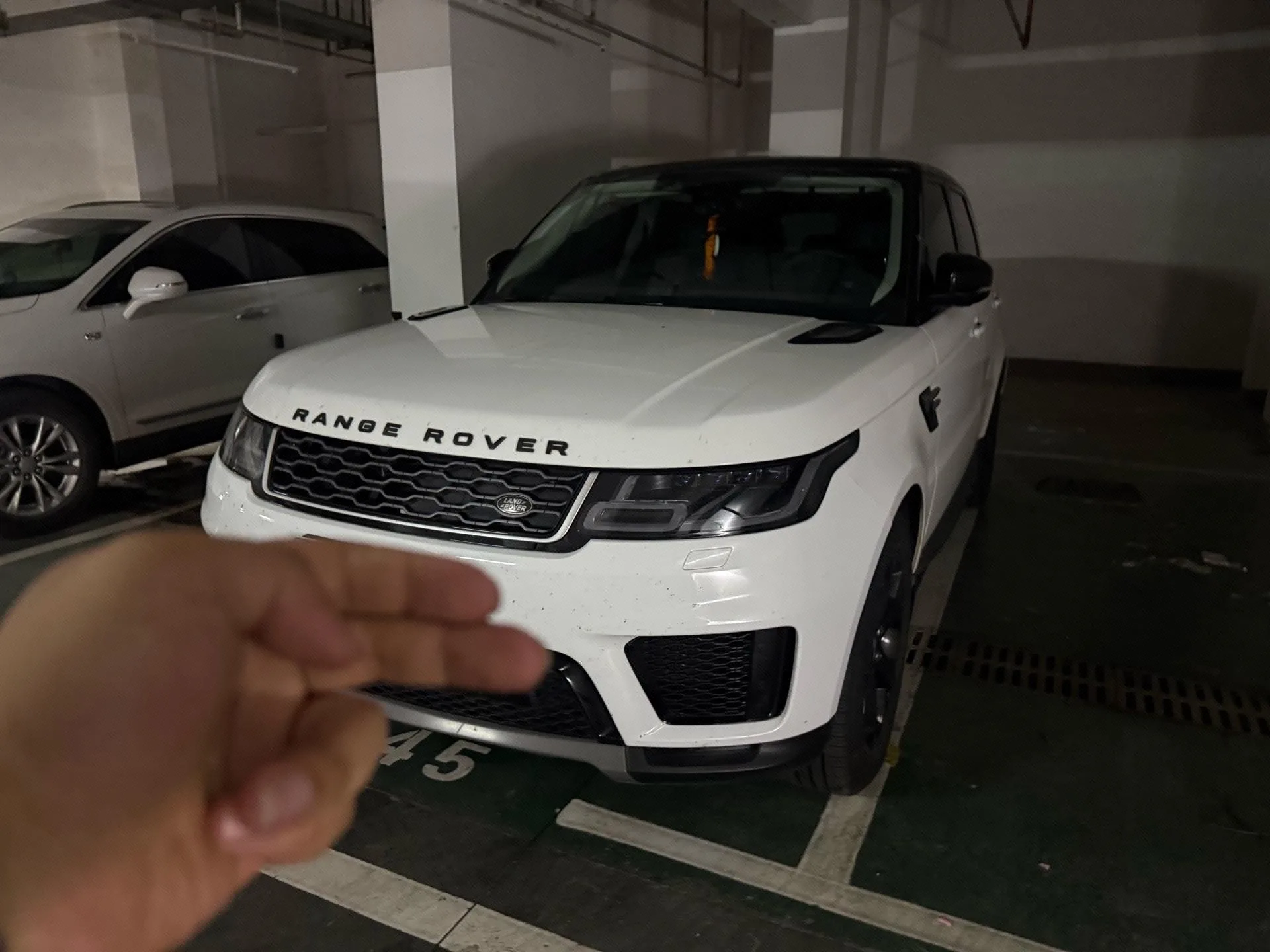 揽胜运动版新能源 2022款 P400e SE