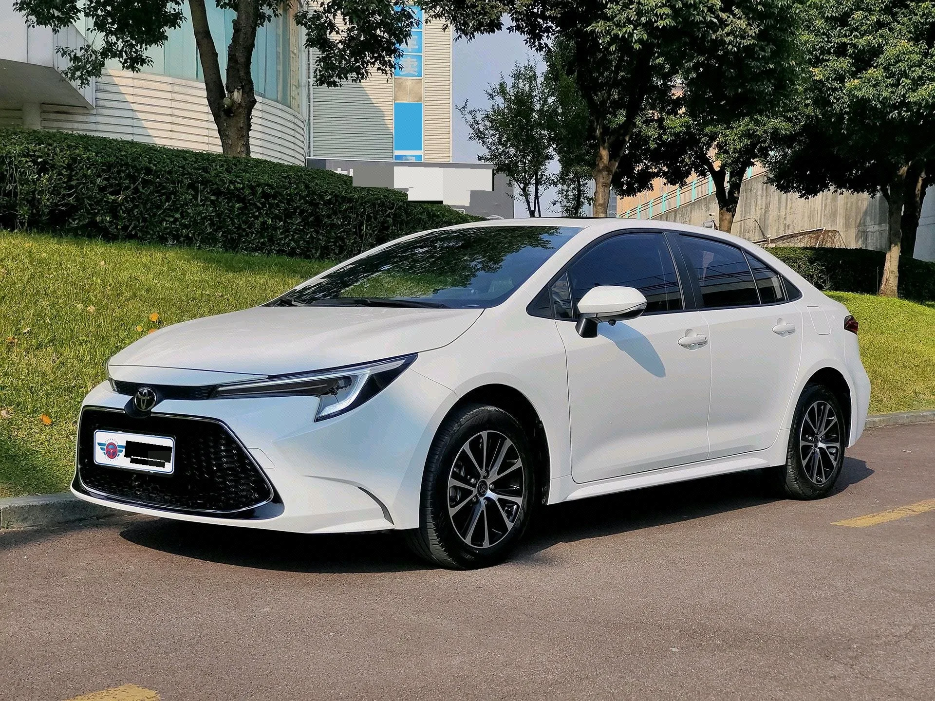 Toyota 2024 Corolla 1.2T CVT 185T Luxury Edition Automatic