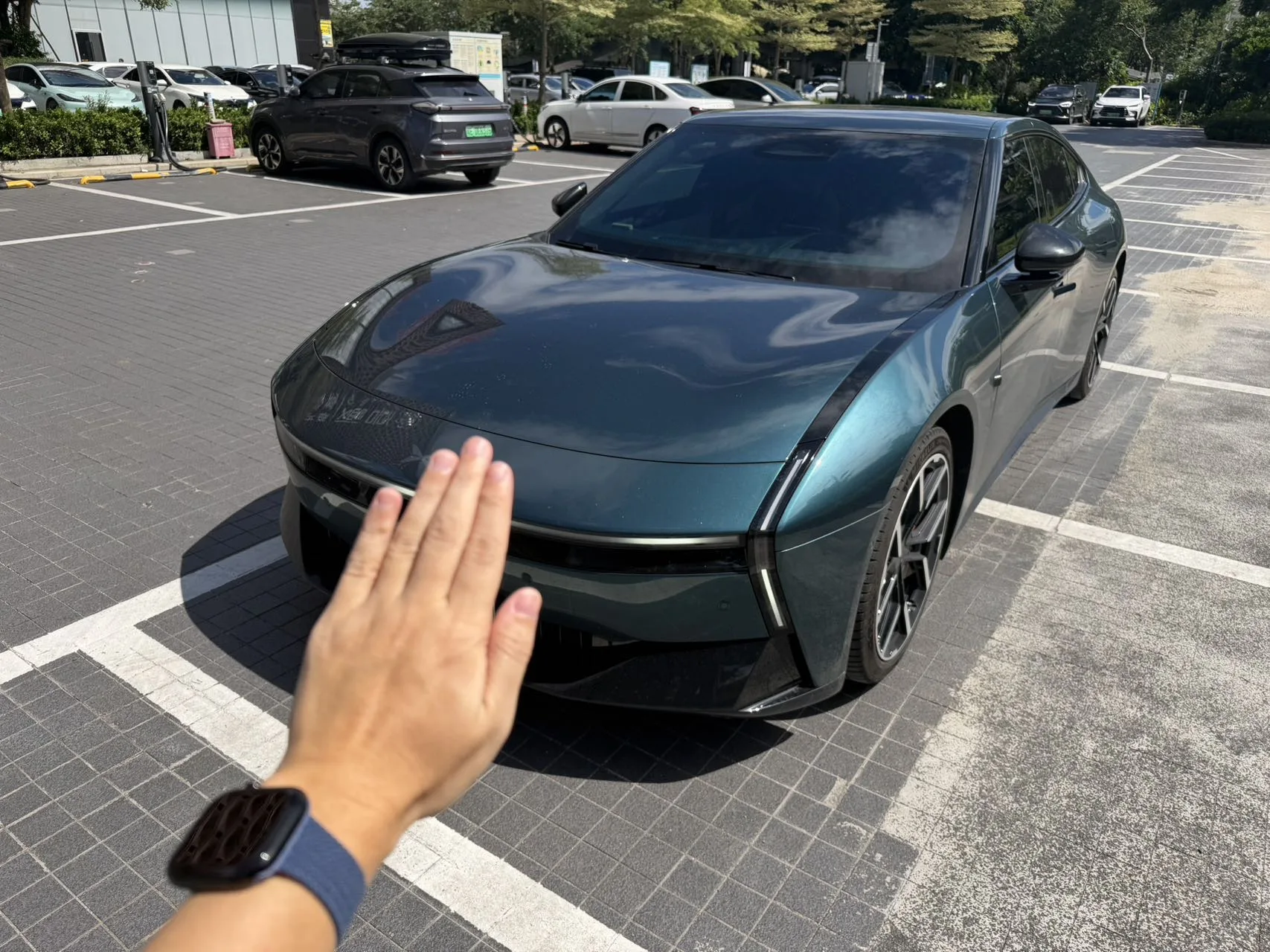 XPeng 2025 P7 702km Long Range Automatic