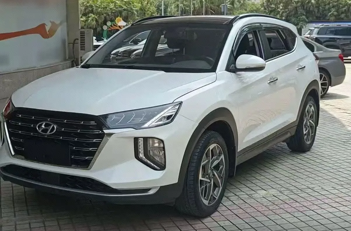 Tucson 2020 280TGDi Dual-Clutch Two-Wheel Drive Fashion Edition (National V Emission Standard)