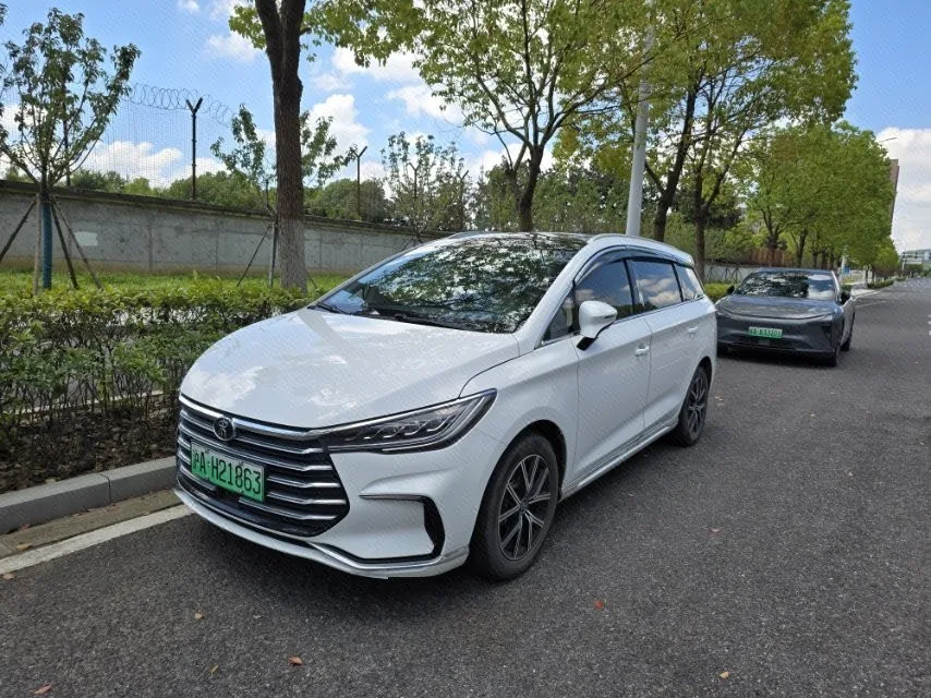 Song MAX New Energy 2022 DM-i 105KM Flagship Edition