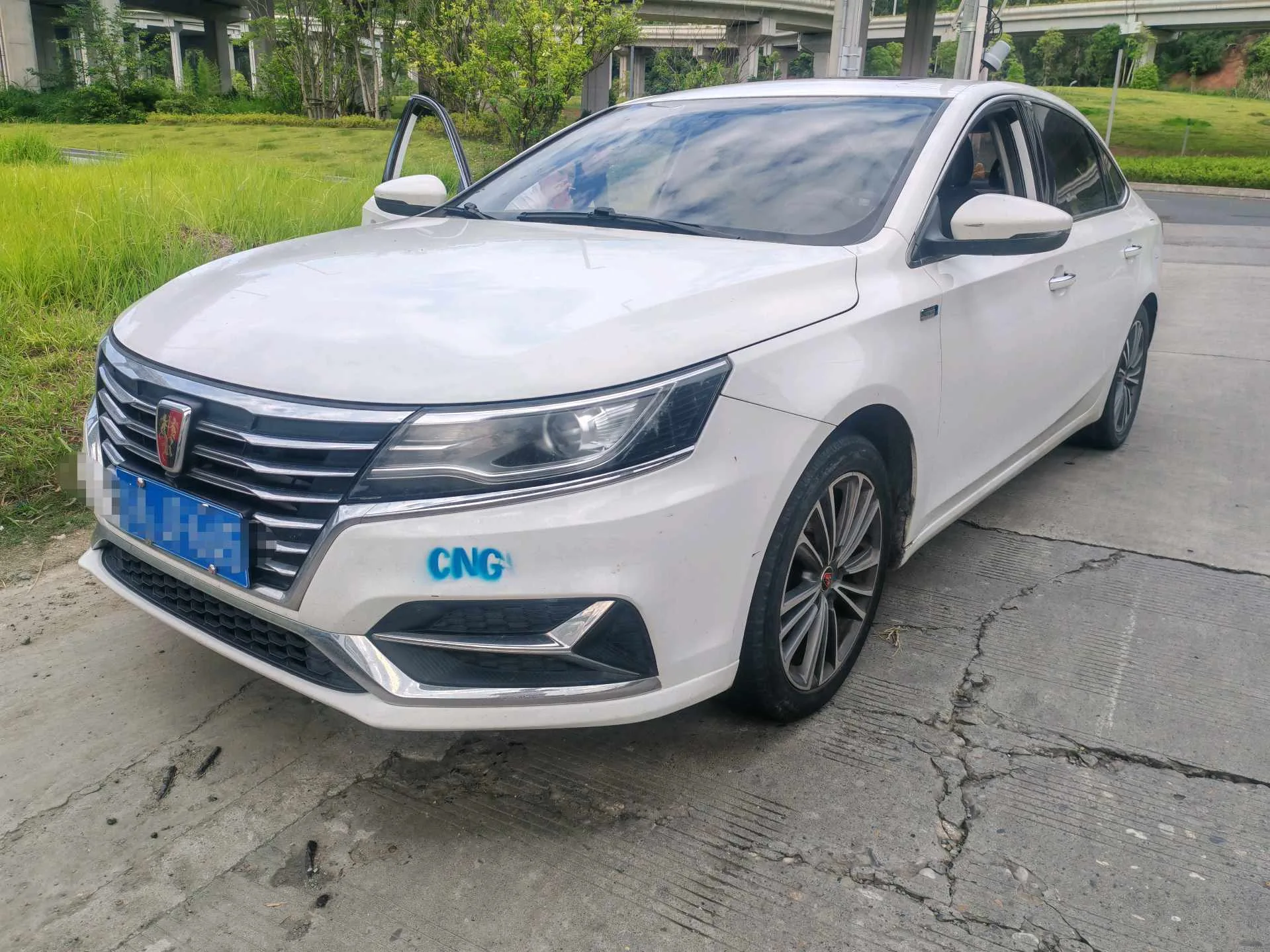 Roewe i6 2020 PLUS 1.6L CVT 4G Connectivity Glory Flagship Edition