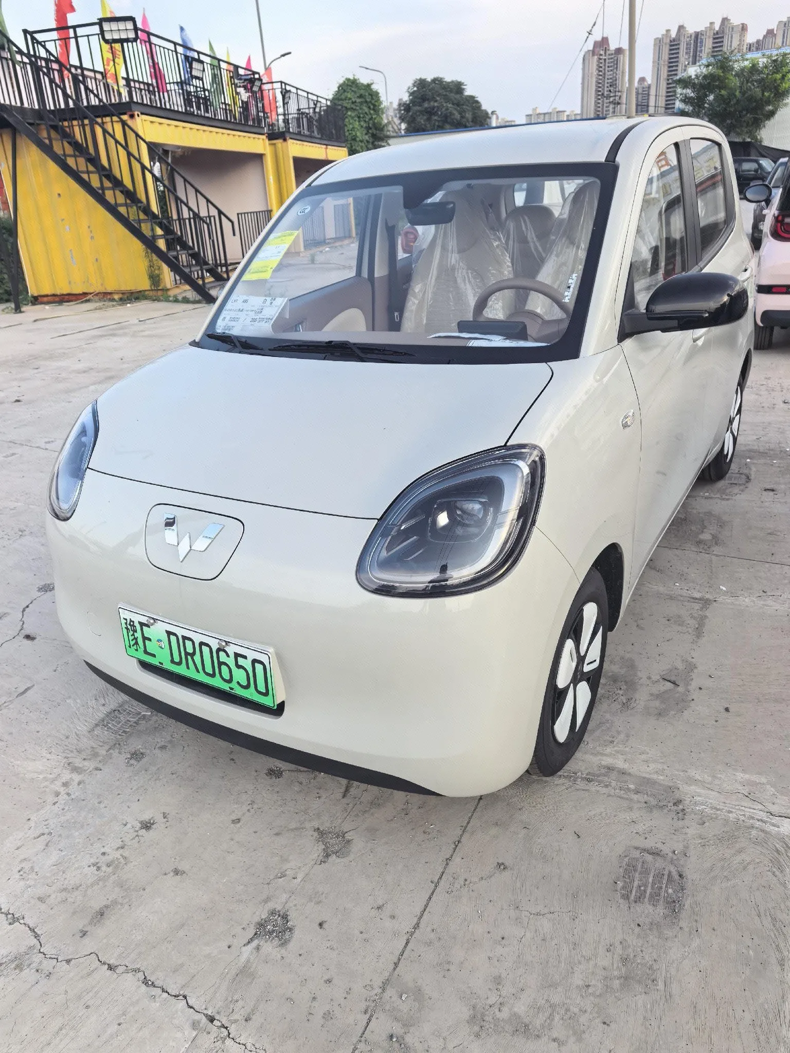 Wuling 2025 Hongguang MINI EV Four-Door Advanced Model Automatic