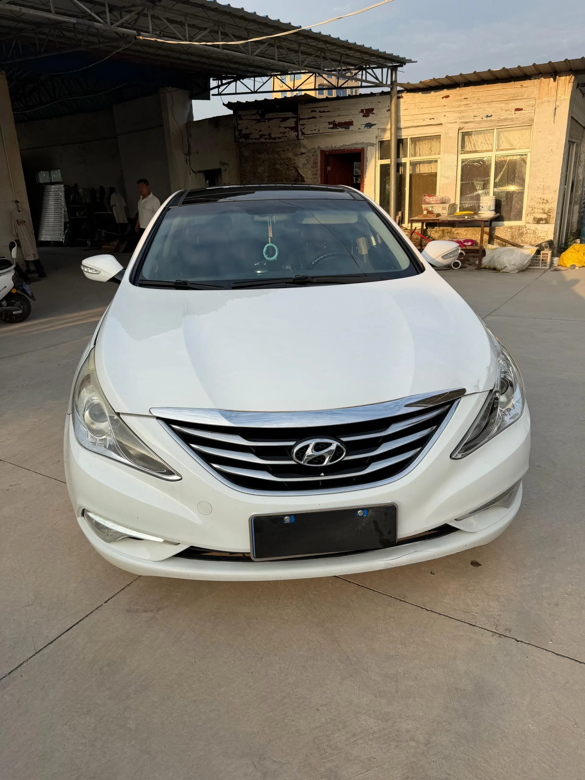 Sonata 2014 2.4L Automatic Leading Edition (National V Emission Standard)