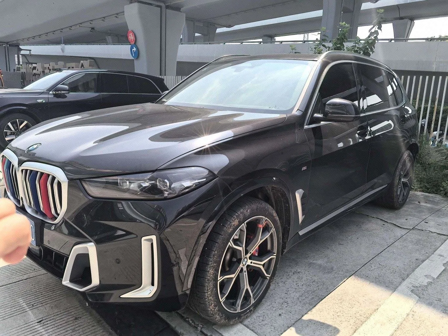 2023 BMW X5 xDrive30Li 48V 2.0T Luxury M Sport Shadow Edition Automatic