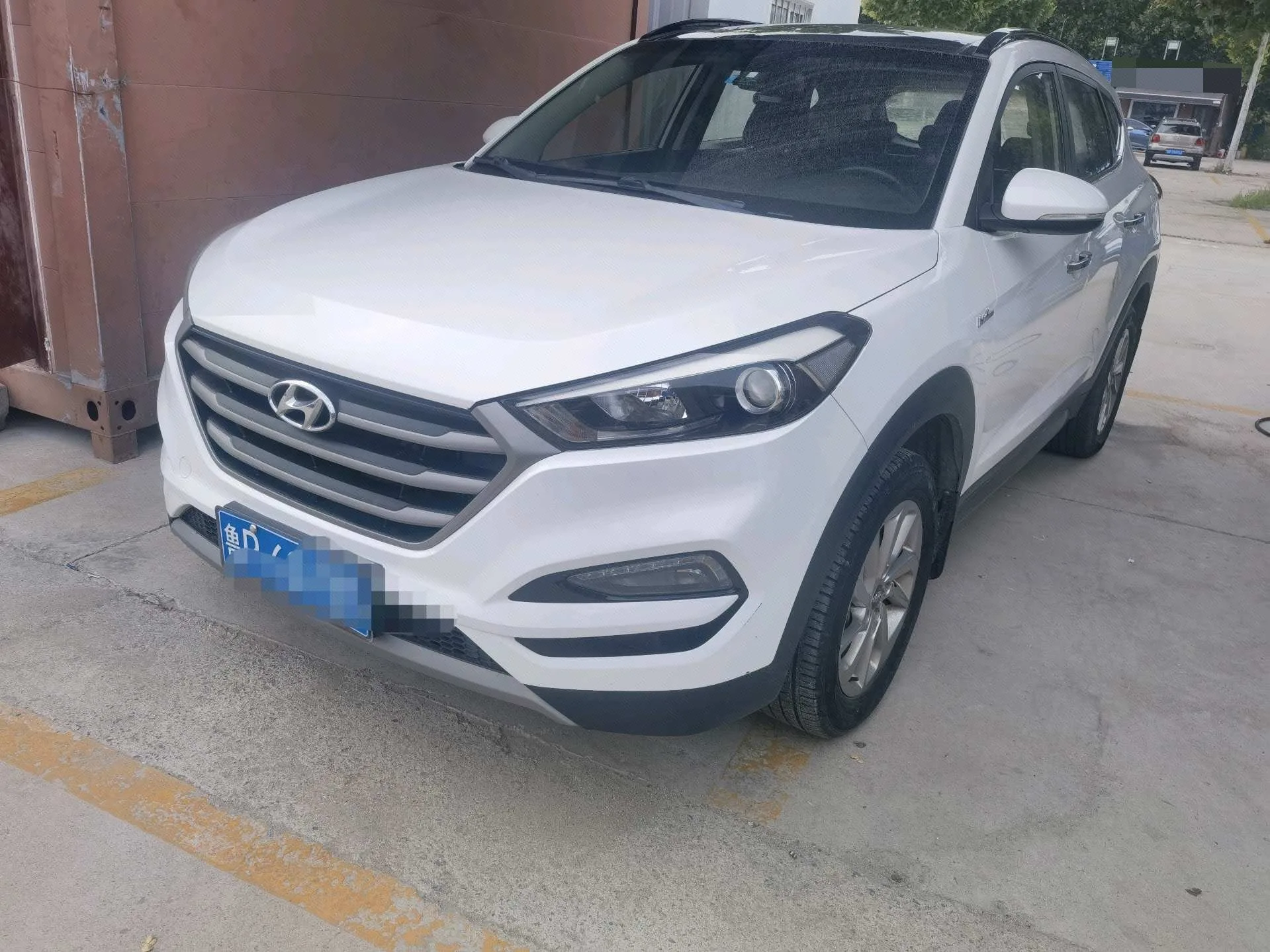 Tucson 2015 1.6T Dual-Clutch Two-Wheel Drive Intelligent Model