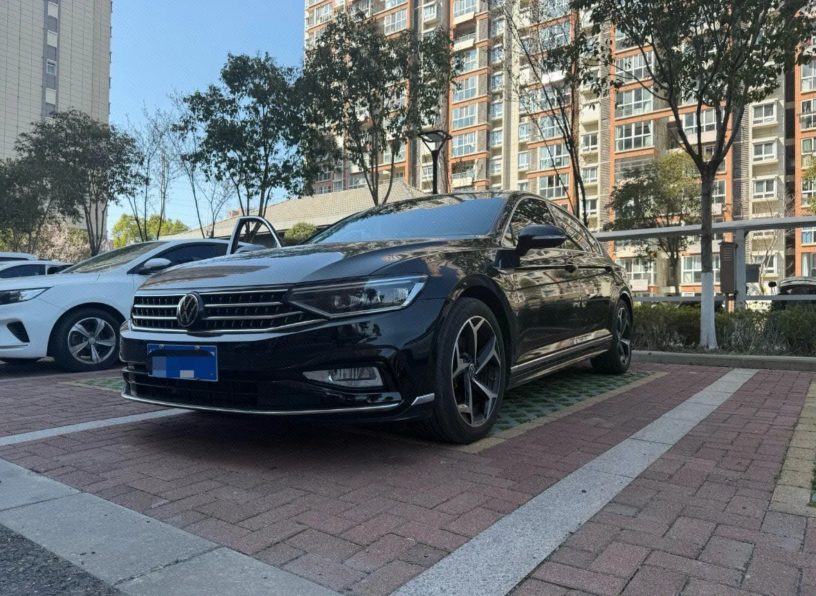 2022 Volkswagen Passat 330TSI DSG Basic Model