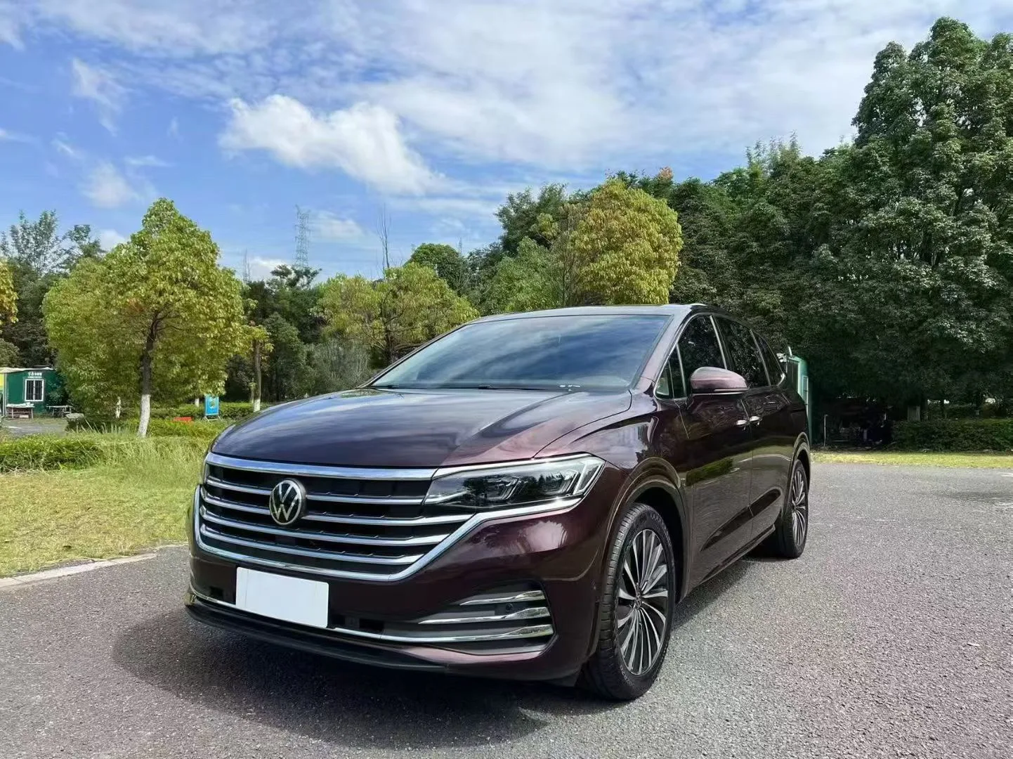 Viloran 2020 380TSI Premium Edition