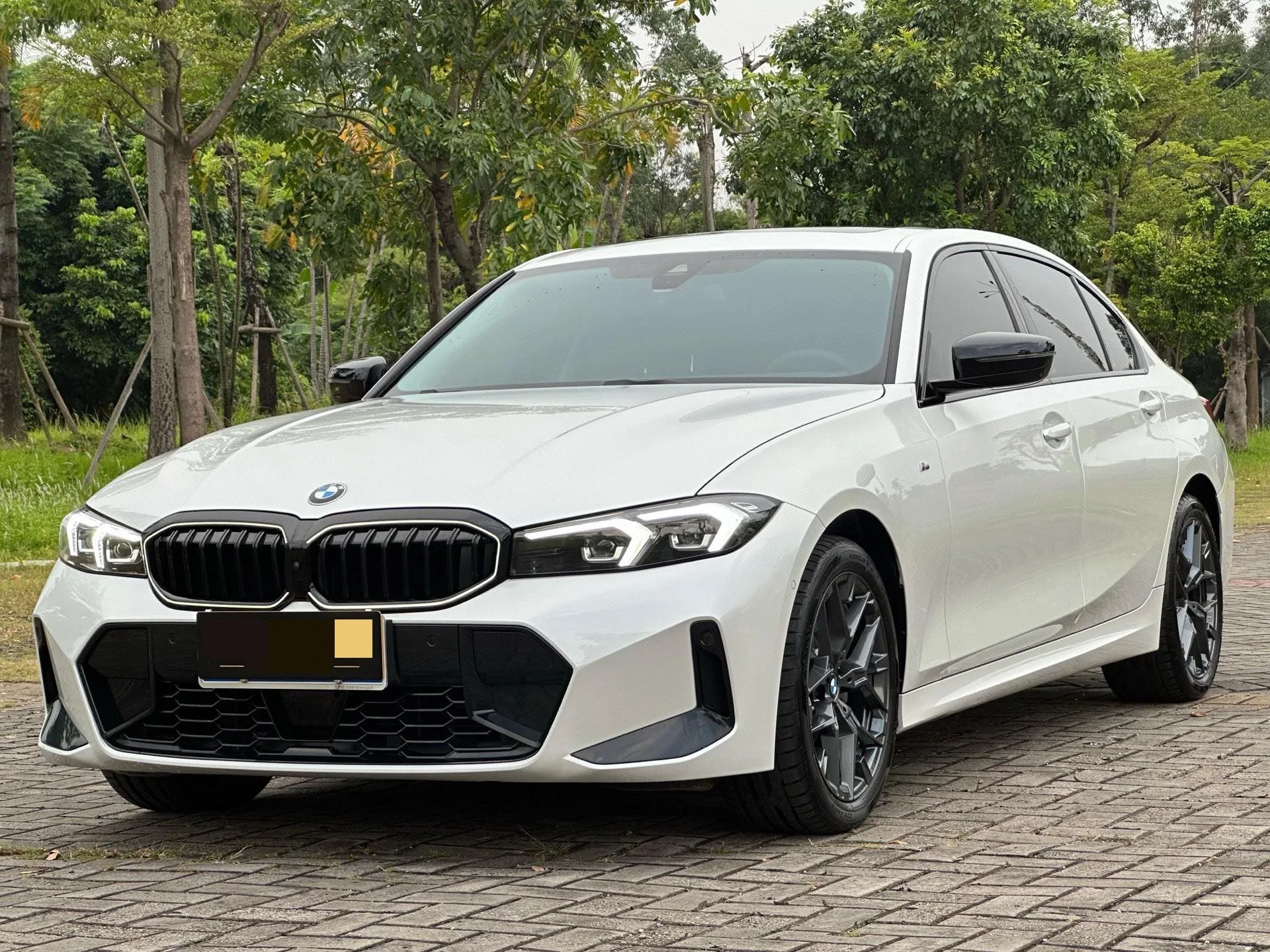2026 BMW 3 Series 330Li 2.0T M Sport Shadow Edition Automatic