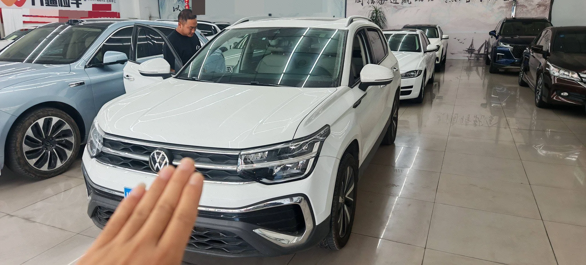 Volkswagen 2023 Tharu 1.5TSI 300TSI 2WD Moon Edition Automatic