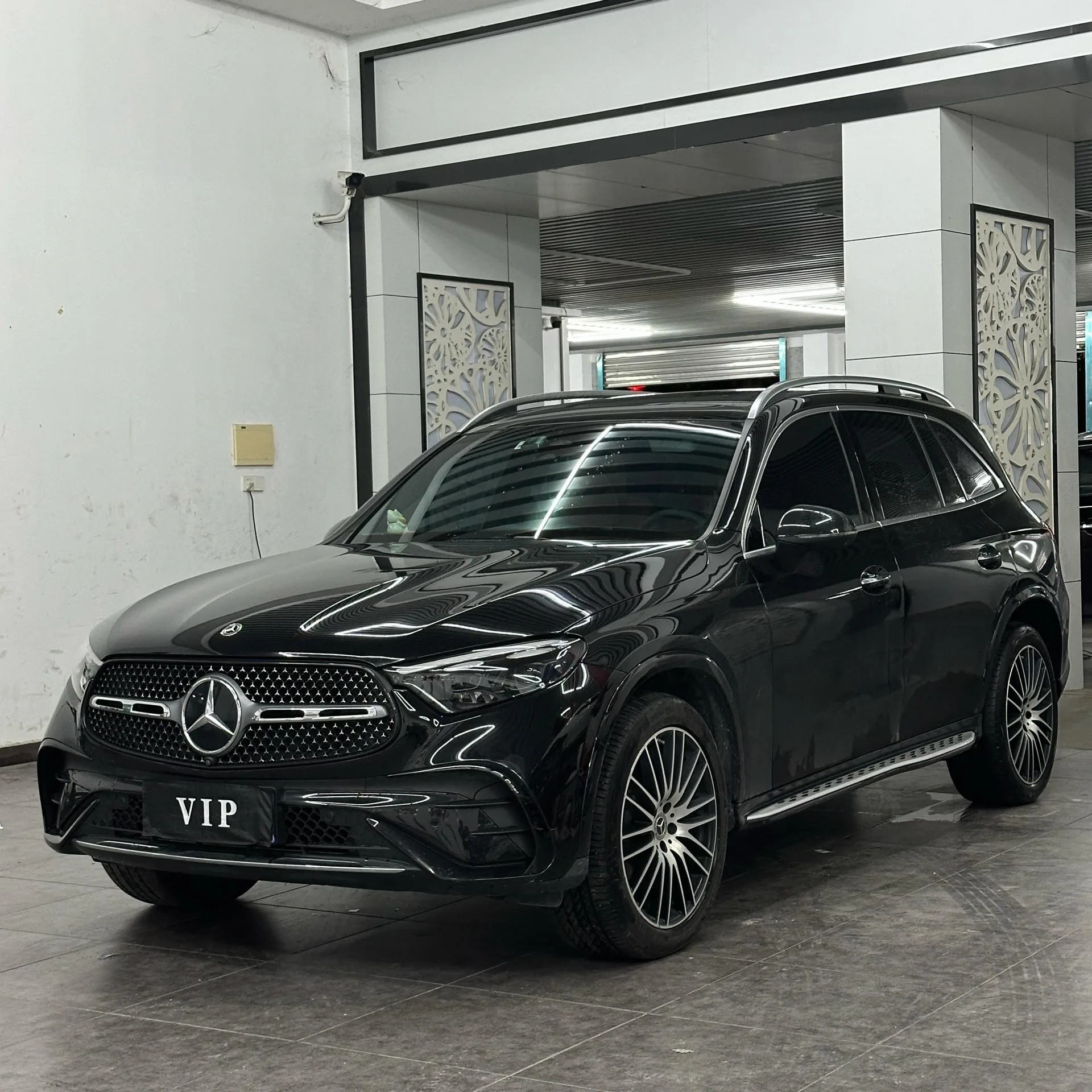 Mercedes-Benz 2025 GLC 300 L 4MATIC 48V 2.0T Luxury 5-Seater Automatic