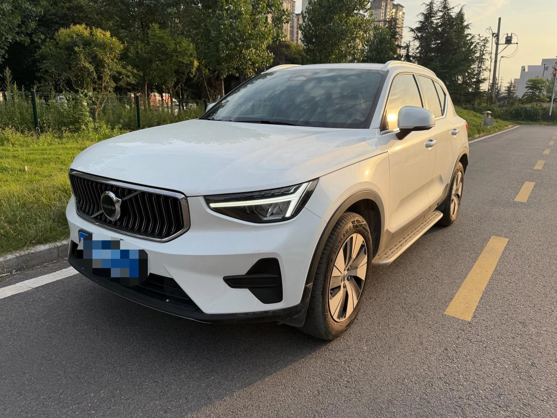 2024 Volvo XC40 B3 Inscription Luxury Edition