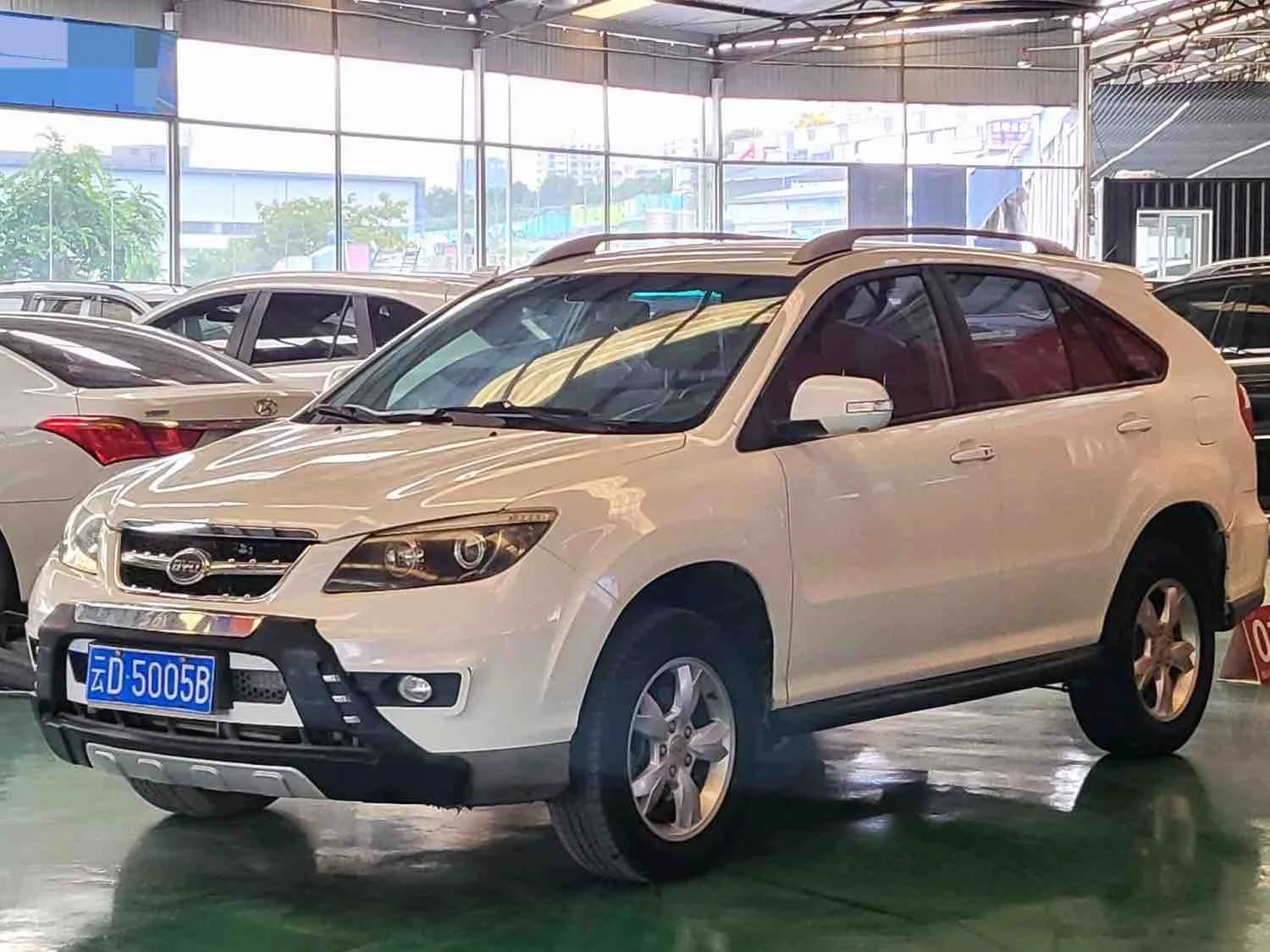 BYD 2013 S6 2.0 Luxury Manual Transmission