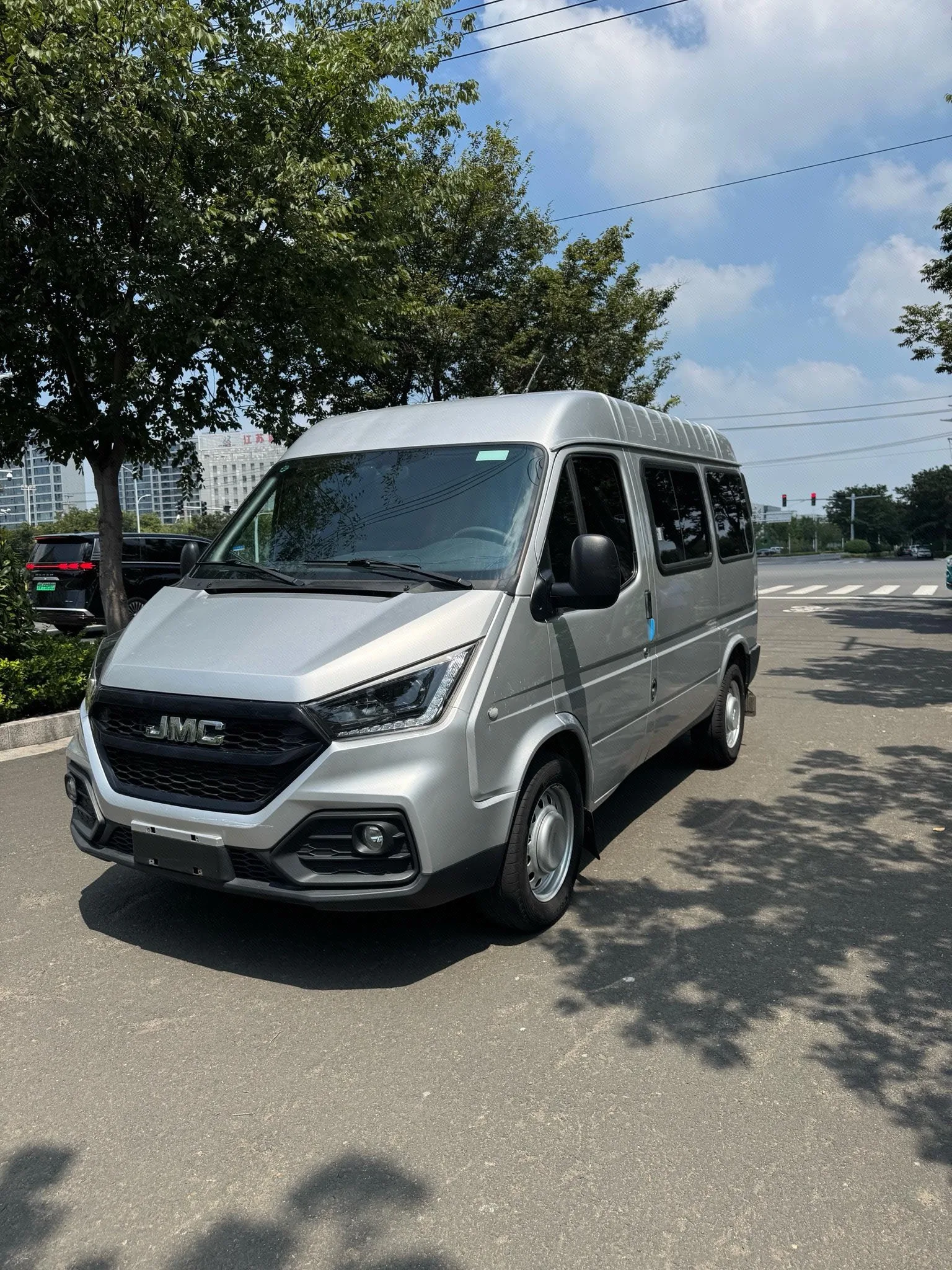Jiangling Tesun 2019 Model Year Tesun 2.8T Commercial Version, Short Wheelbase, Mid-Roof, 5-Seater, JX493, National VI, Manual Transmission