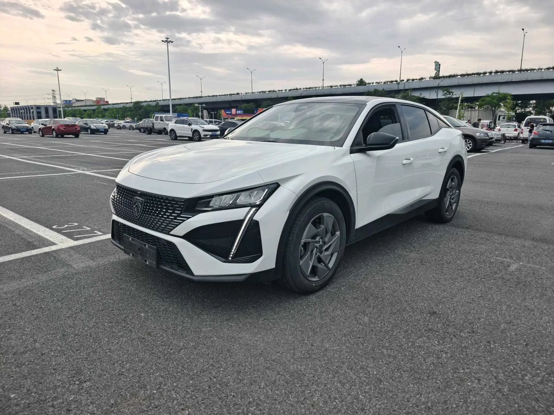 Peugeot 408X 1.6T Vitality Edition Automatic (2023)