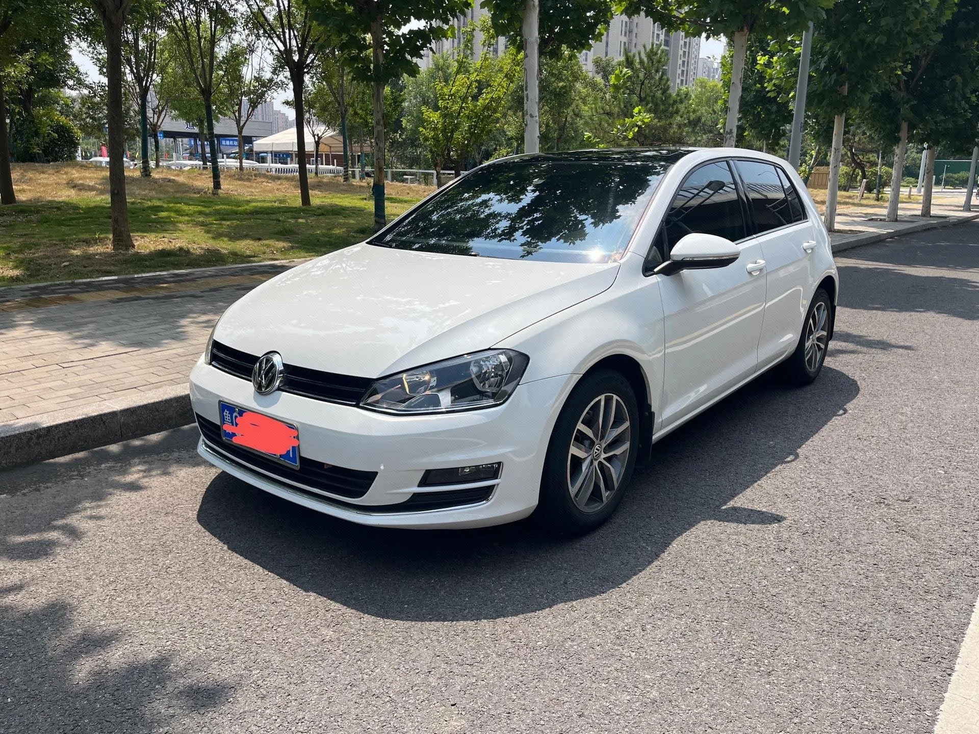 2016 Golf 230TSI Automatic Luxury