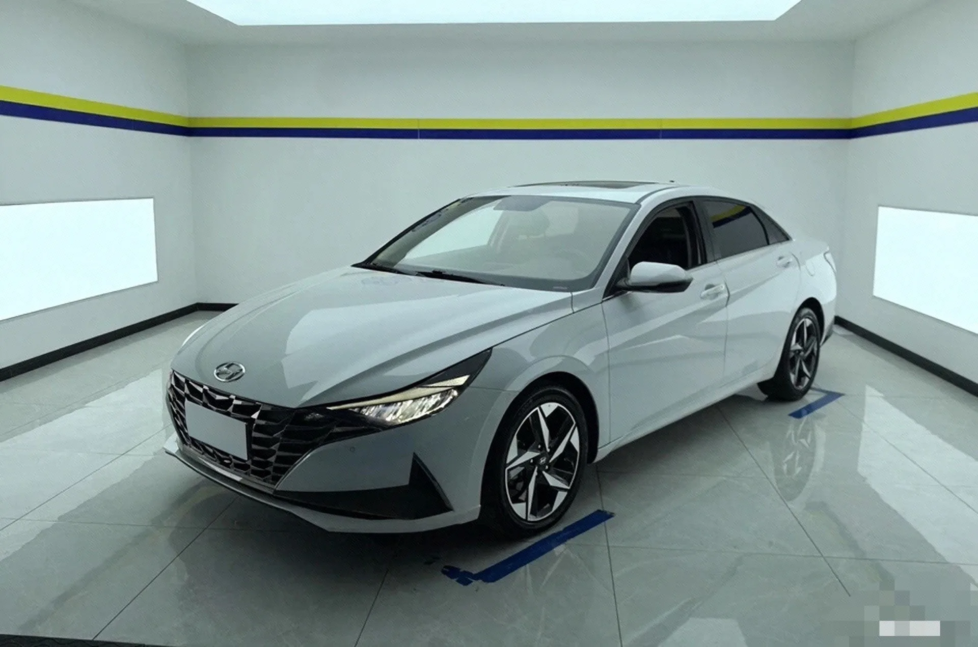 Hyundai Elantra 2021 1.5L CVT GLX Elite Edition