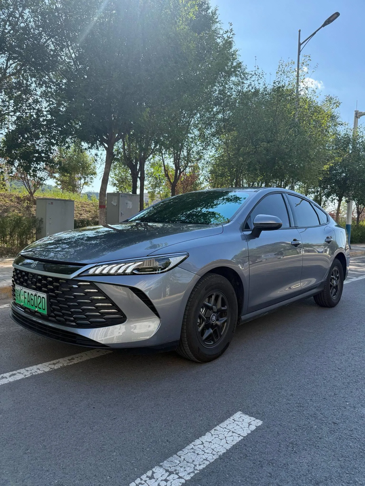 BYD 2025 Qin PLUS DM-i 1.5 CVT Intelligent Driving Edition 55KM Leading Model Automatic