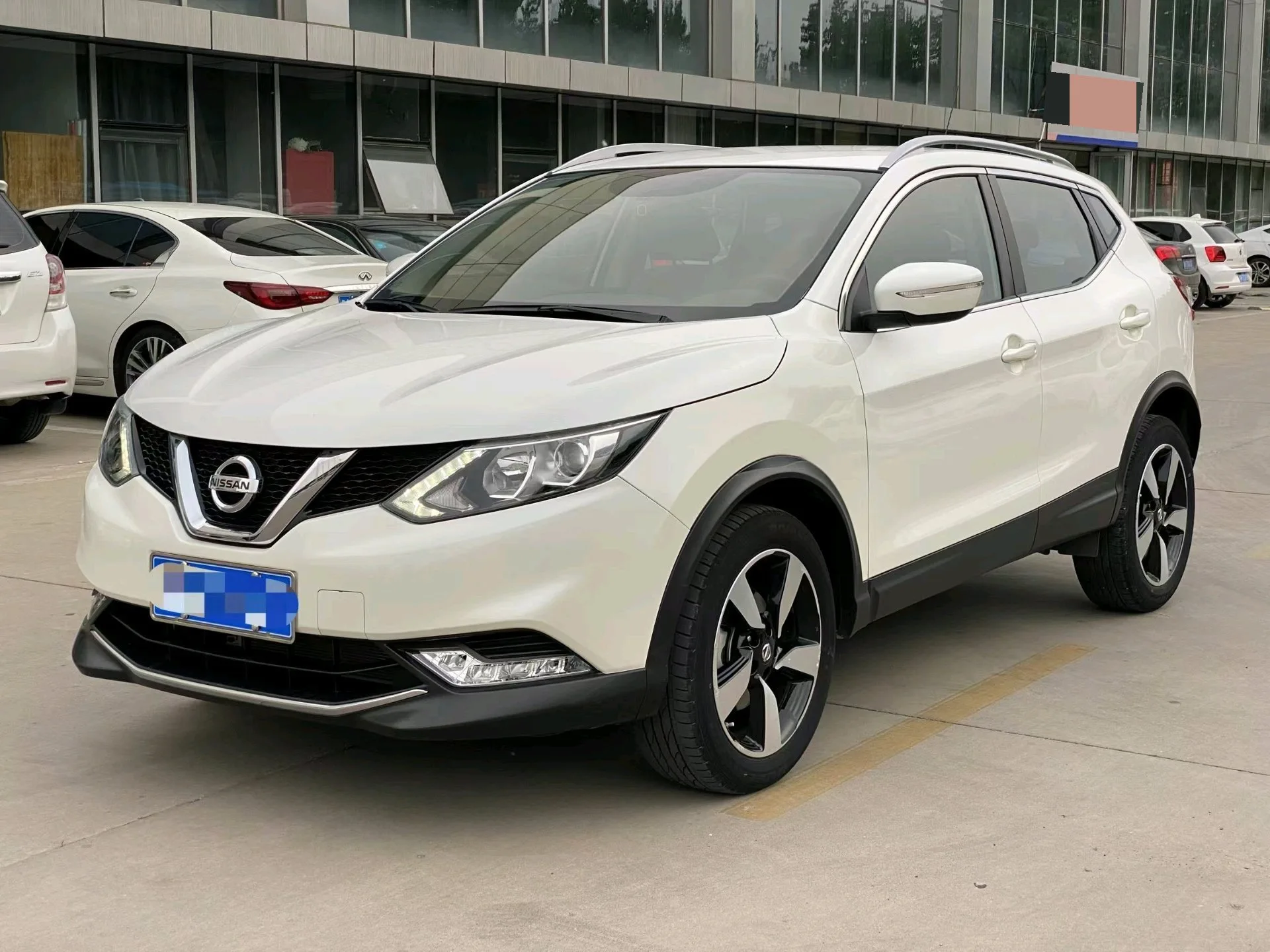Nissan Qashqai 2017 2.0L CVT Smart Edition (National V Emission Standard)