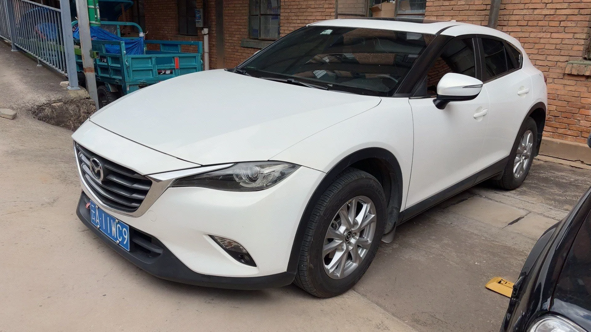 Mazda CX-4 2016 2.0L Automatic 2WD Blue Sky Vitality Edition