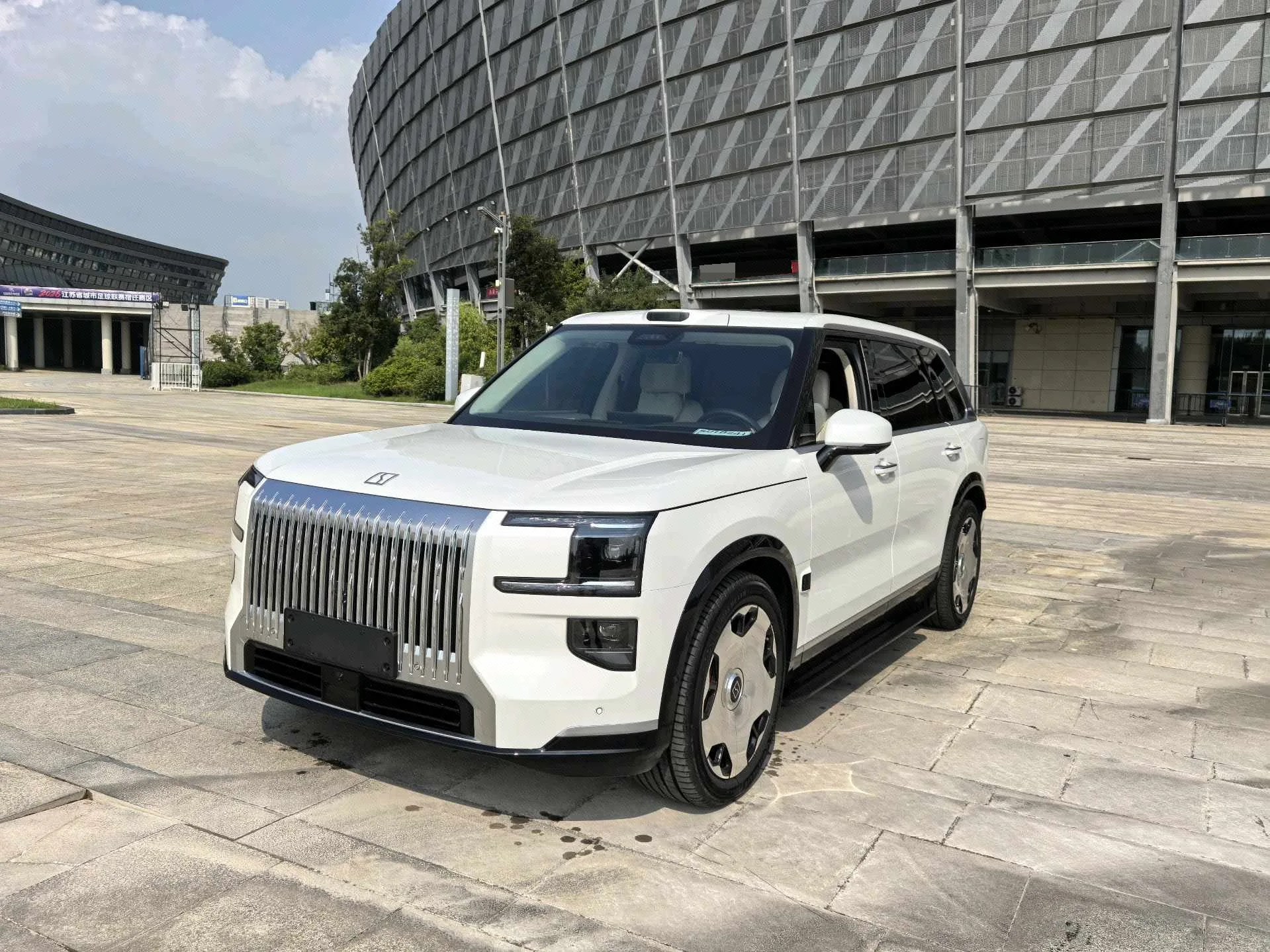 Jike 2025 Model Jike 9X 2.0T Hyper Edition 70kWh Automatic