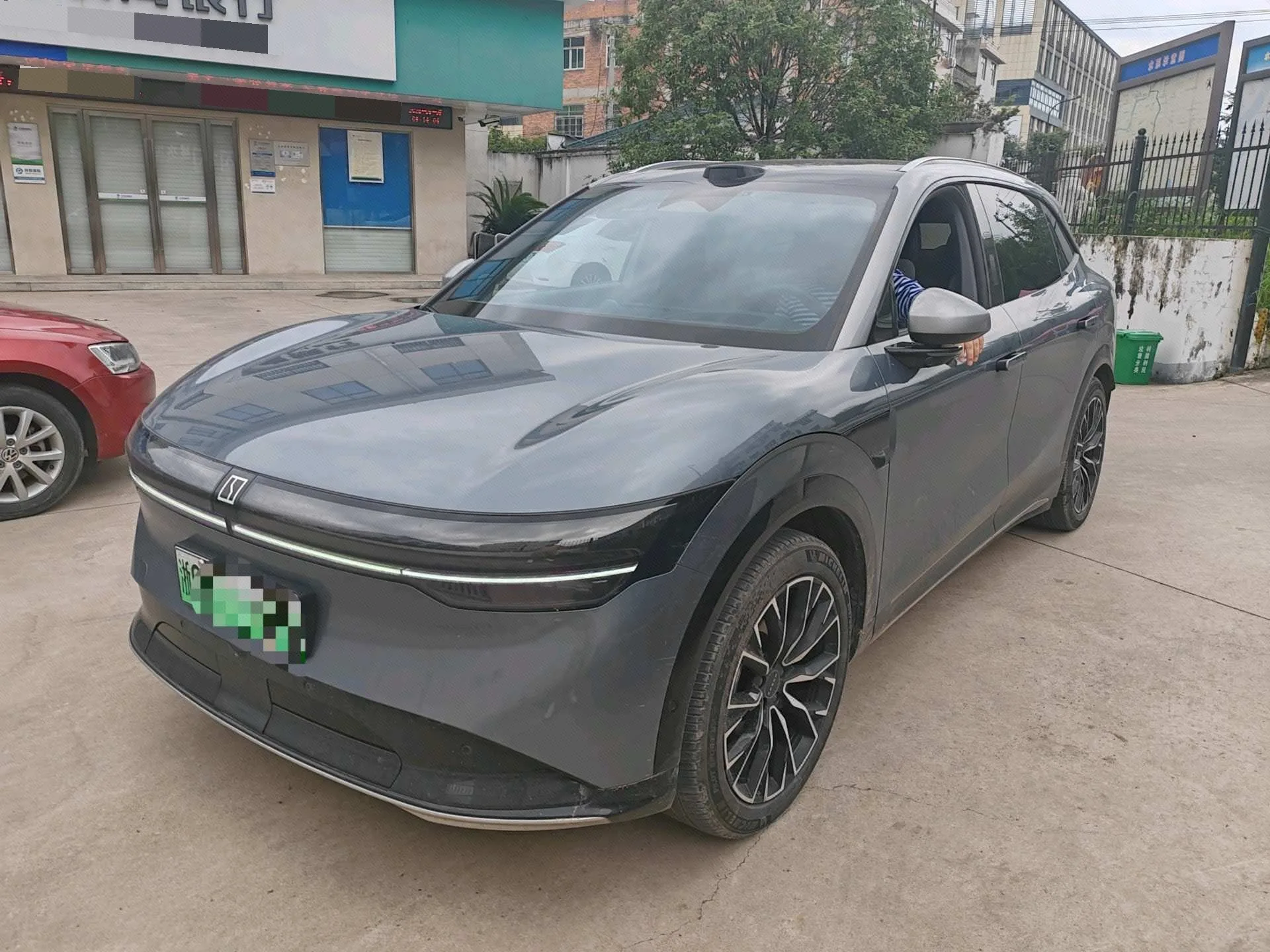 JiKrypton 2025 Model JiKrypton 7X 100kWh Long Range Rear-Wheel Drive Intelligent Driving Edition Automatic