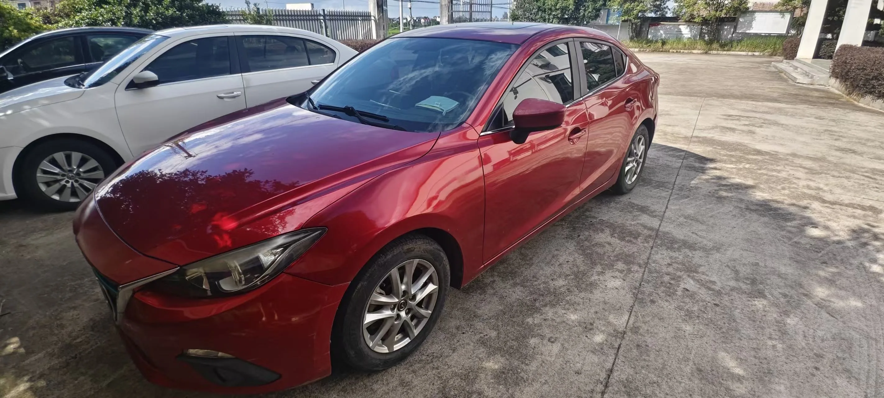 Mazda3 Axela 2016 Sedan 1.5L Automatic Luxury