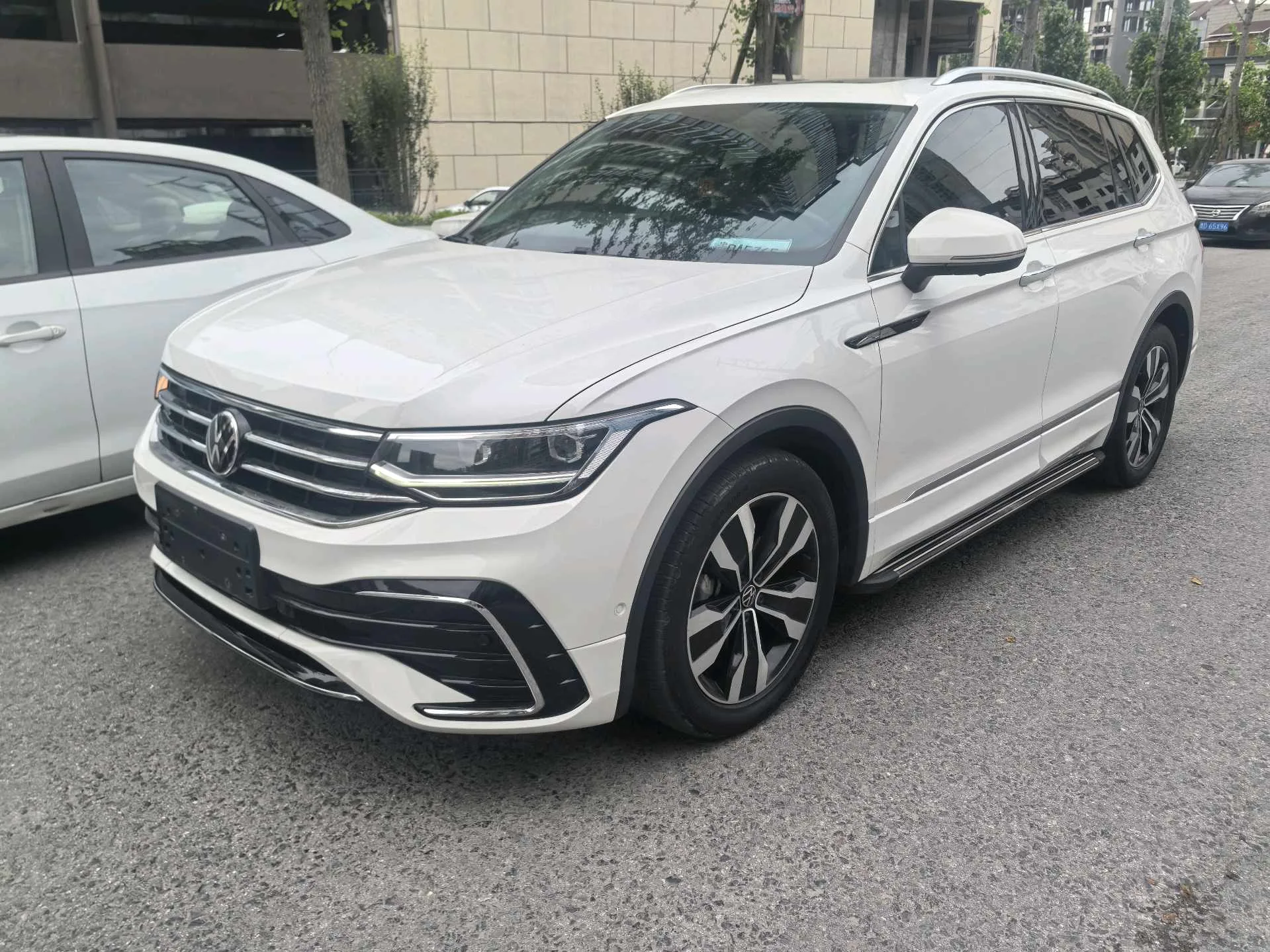 Tiguan L 2022 330TSI Automatic 2WD R-Line Premium Edition