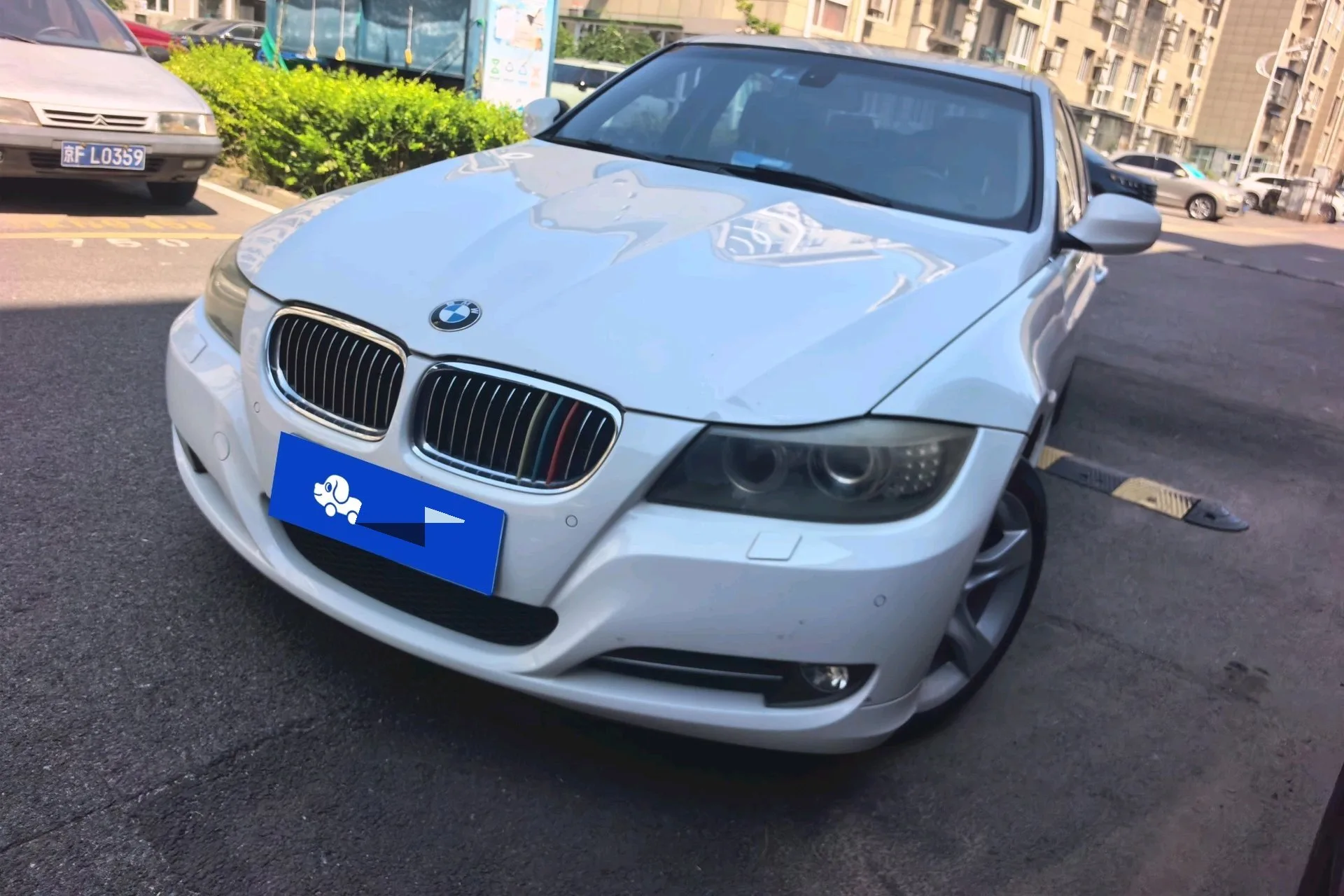 2011 BMW 3 Series 325i Luxury