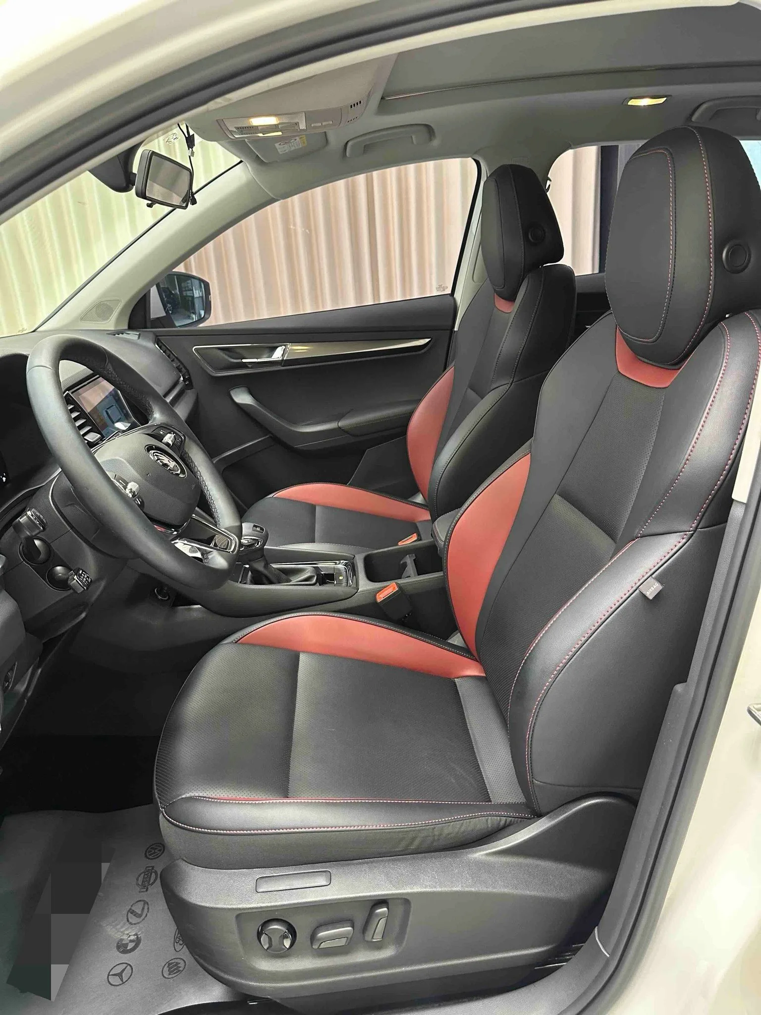 Karoq 2022 TSI280 Luxury Edition