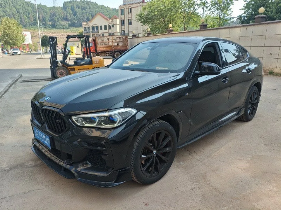 2022 BMW X6 xDrive40i M Sport Package