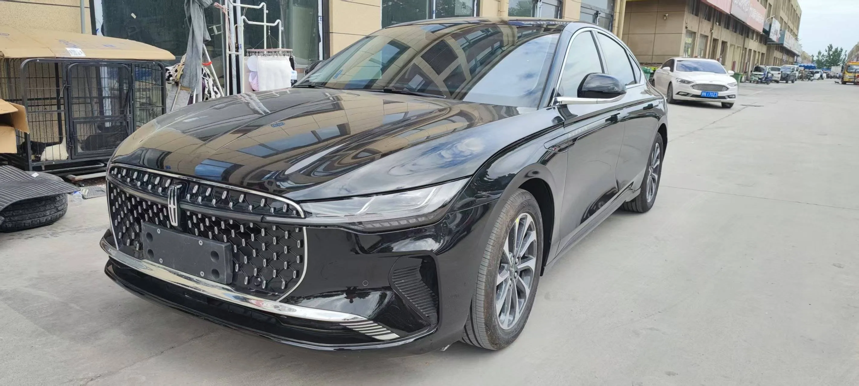 2025 Lincoln Z 2.0T Premium Edition (Automatic)