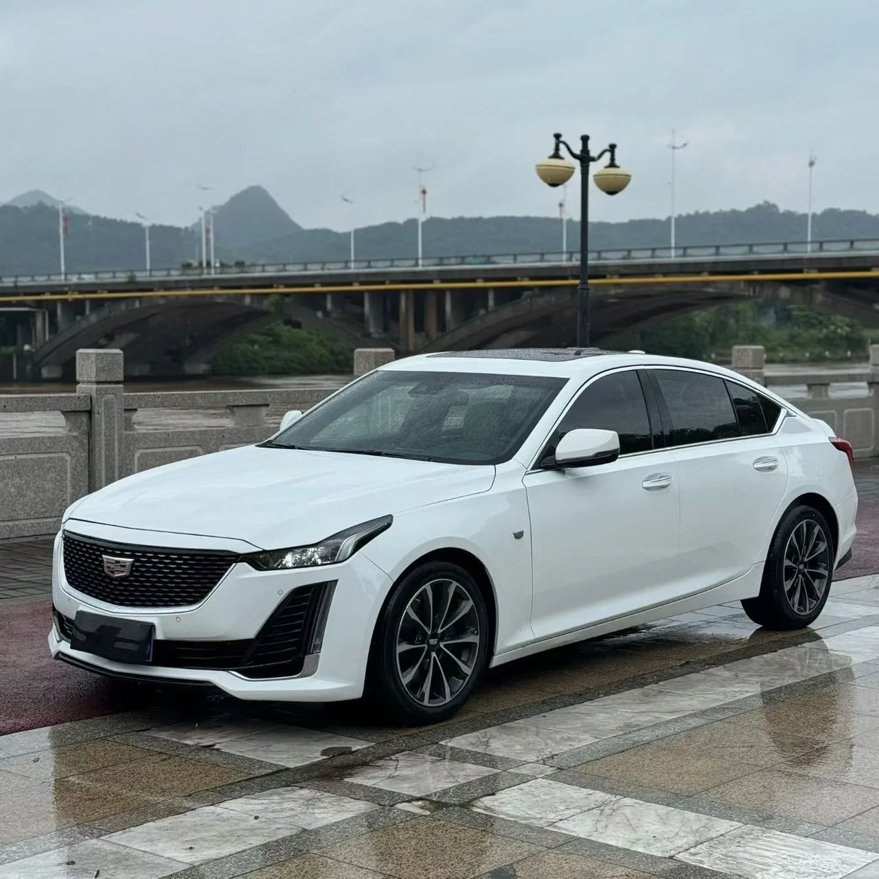 2022 Cadillac CT5 28T Premium