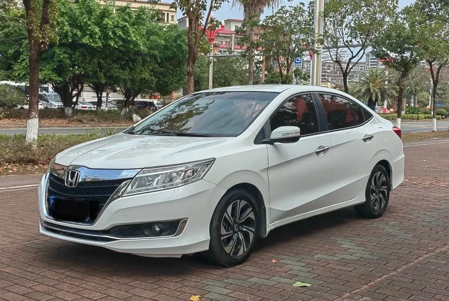 Honda Crider 2016 1.8L CVT Deluxe Edition