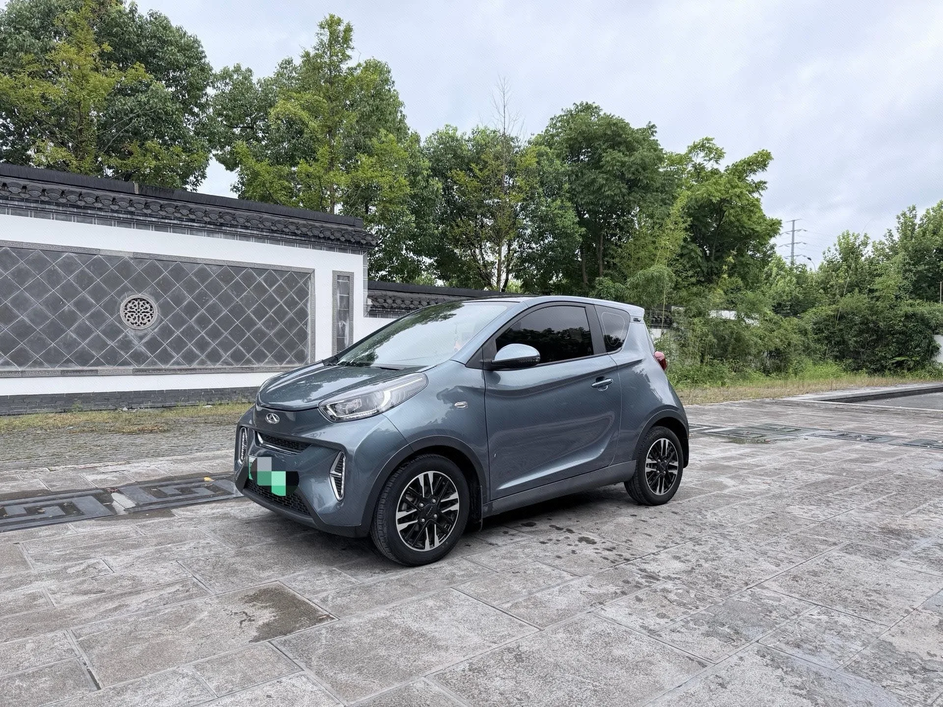 Ant 2022 Facelift, Sweet Pink, Semi-Sugar Edition, Lithium Iron Phosphate, 30.7 kWh, 30 kW, 301 km