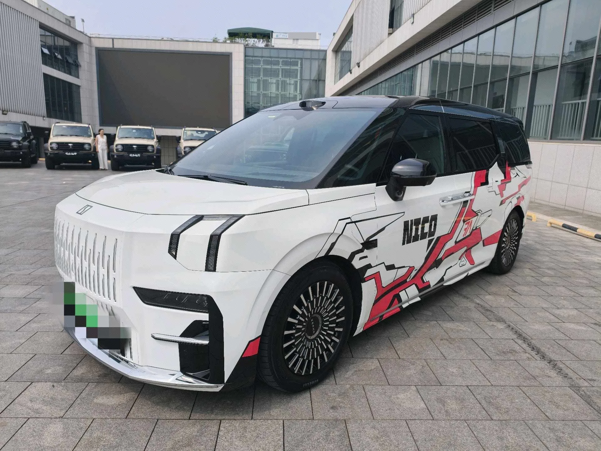 Extreme Krypton 009 2024 Model 7-Seat Aisle Edition 4WD 108kWh
