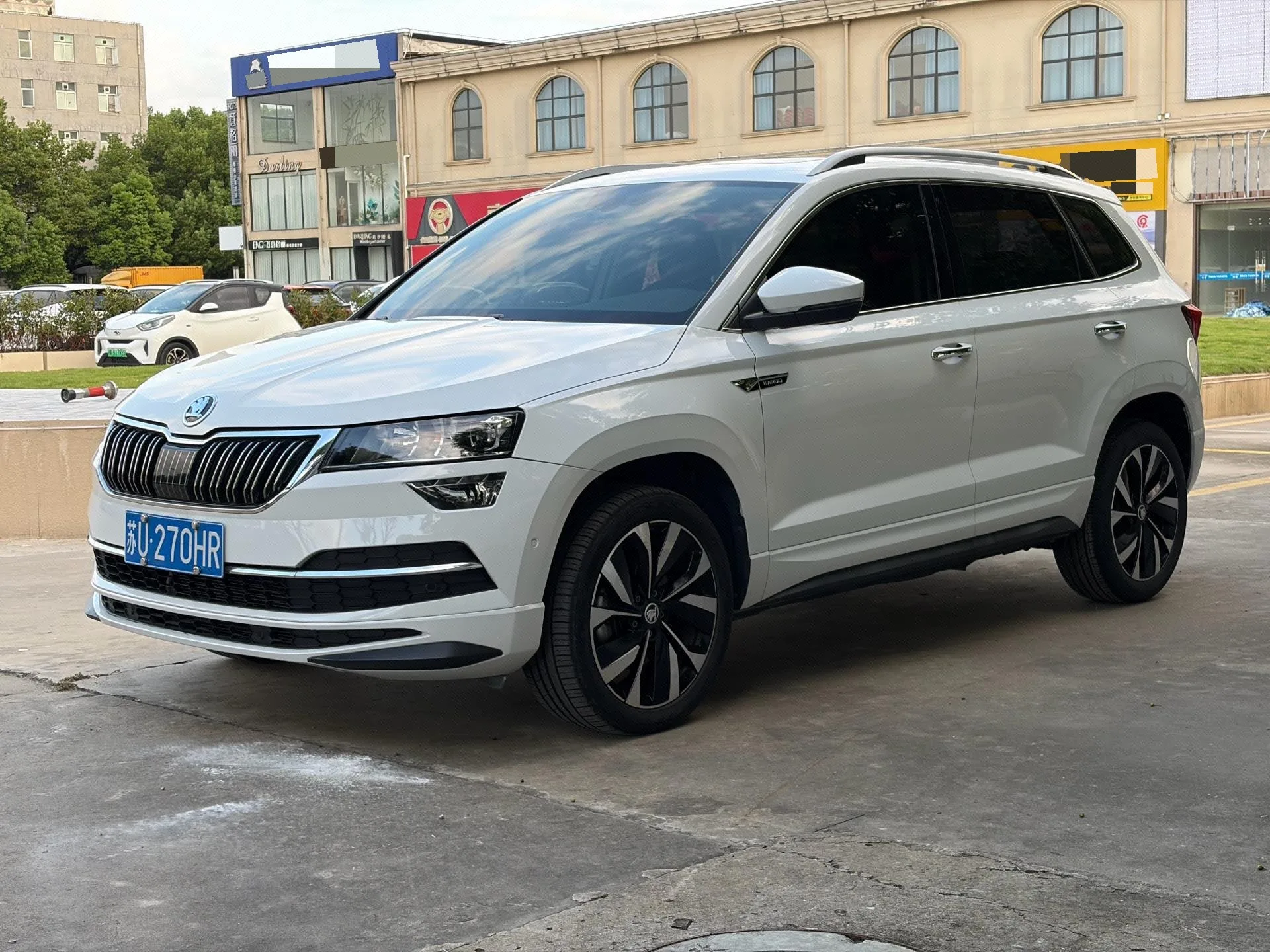 Karoq 2023 TSI280 Luxury Edition