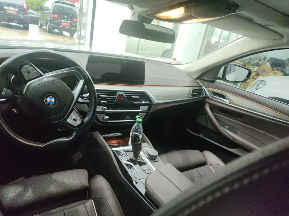 2021 BMW 5 Series 530Li Premium Line Luxury Package