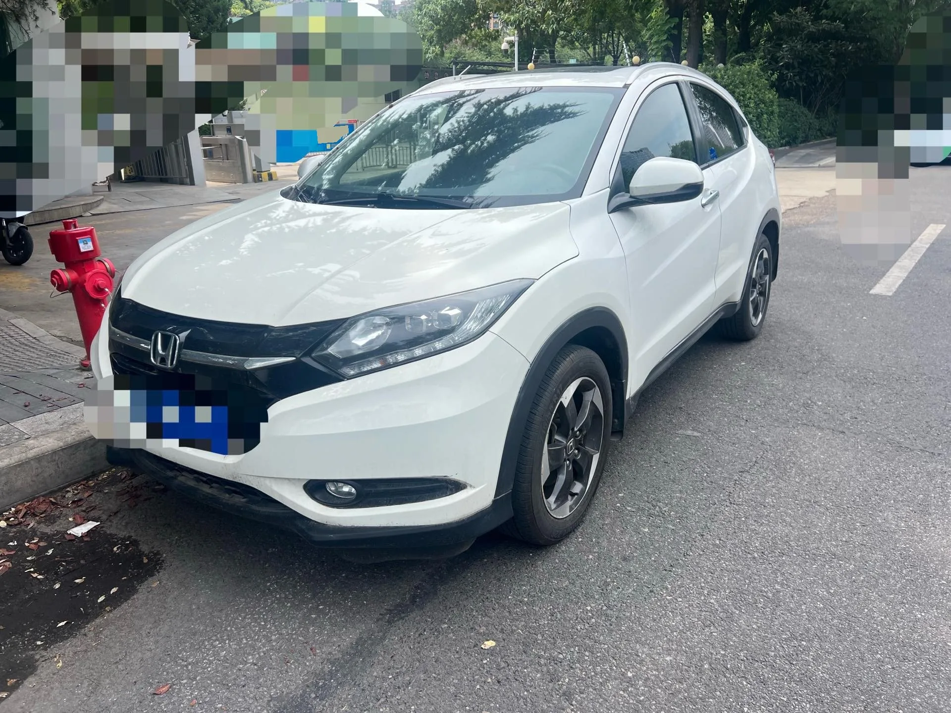 Vezel 2015 Model Year 1.8L CVT AWD Flagship Edition