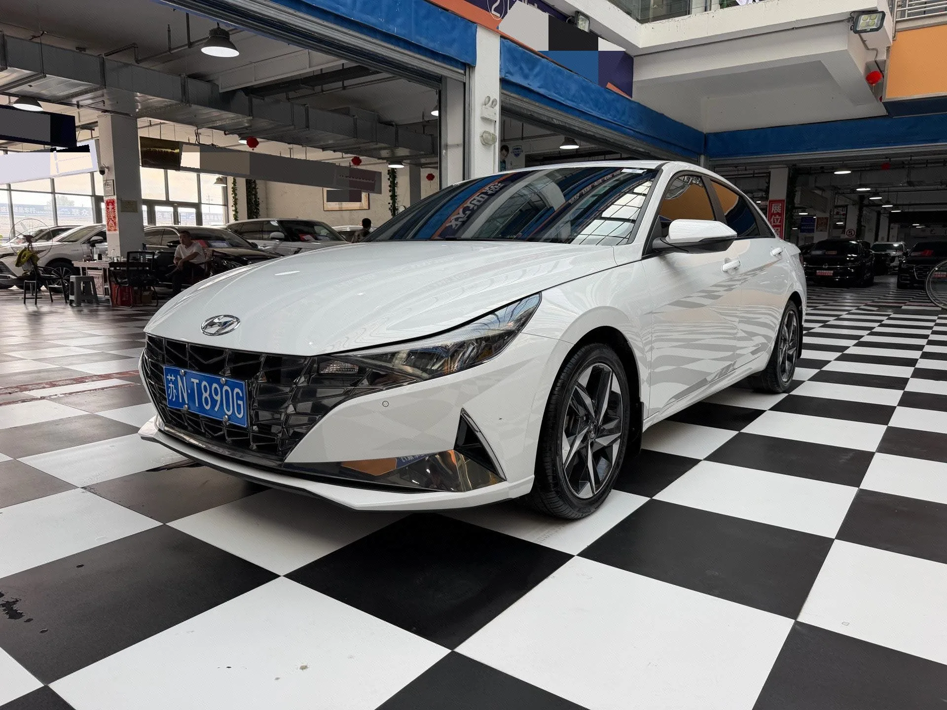 Hyundai Elantra 2021 240TGDi DCT LUX Premium Edition