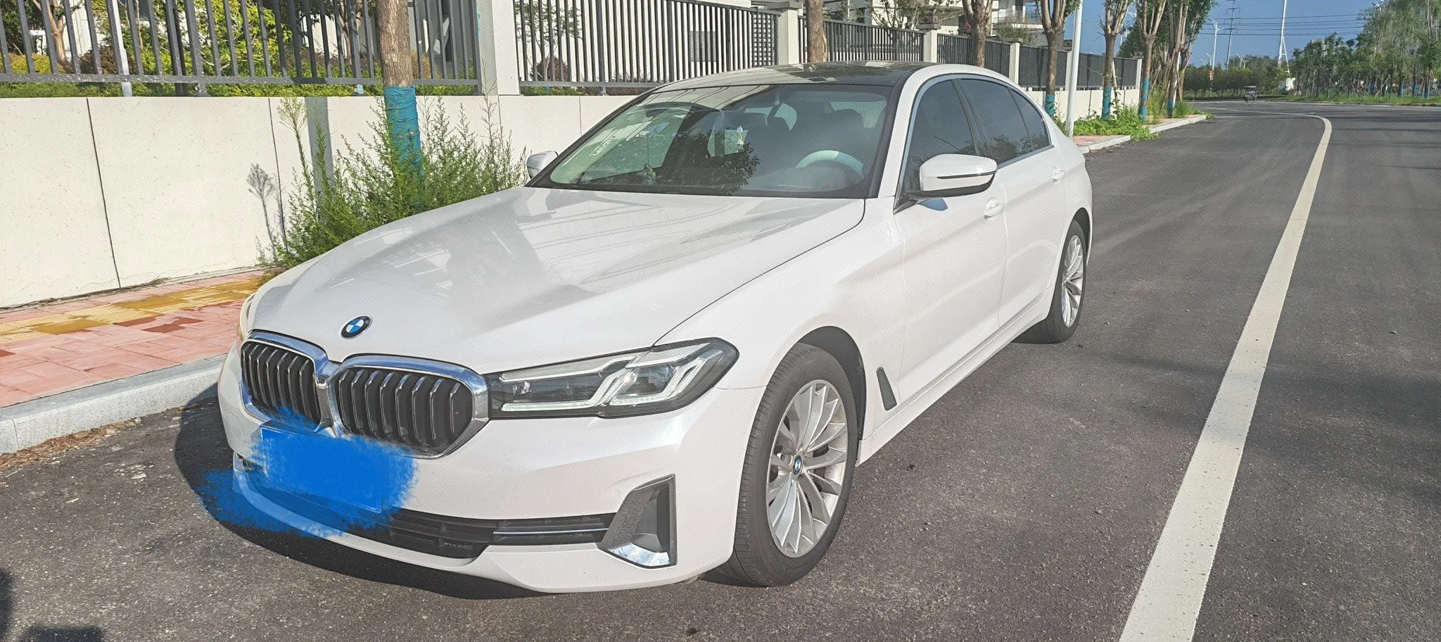 BMW 5 Series 2022 Facelift 2 525Li Luxury Package