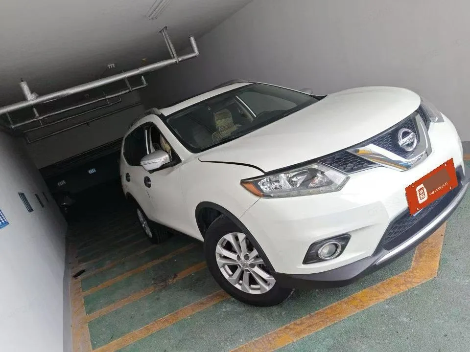 Nissan X-Trail 2014 2.5L CVT Luxury 4WD