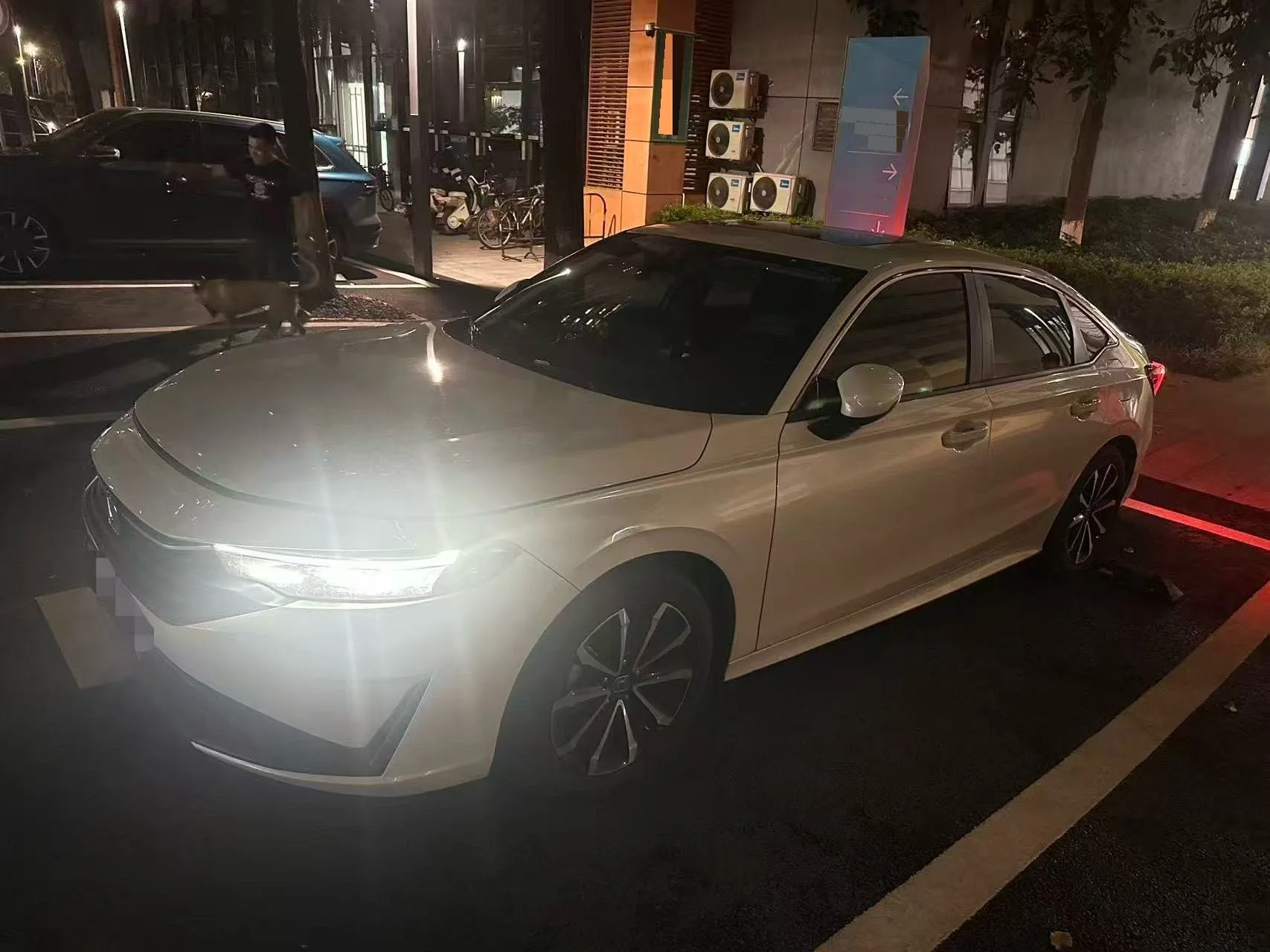 Honda 2025 Stylish 1.5T CVT 240TURBO Tech Edition Automatic