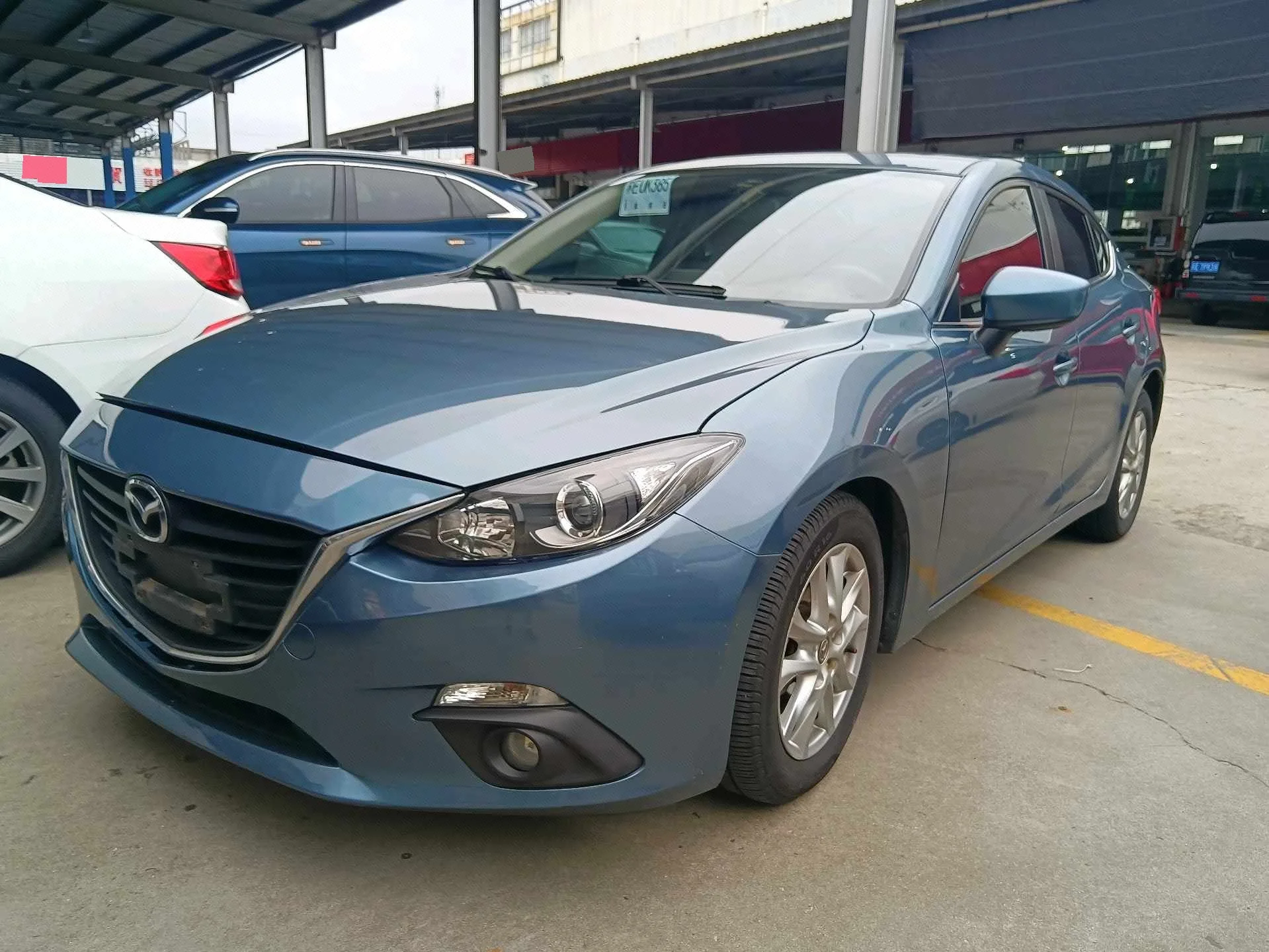 Mazda3 Axela 2014 Sedan 1.5L Automatic Luxury
