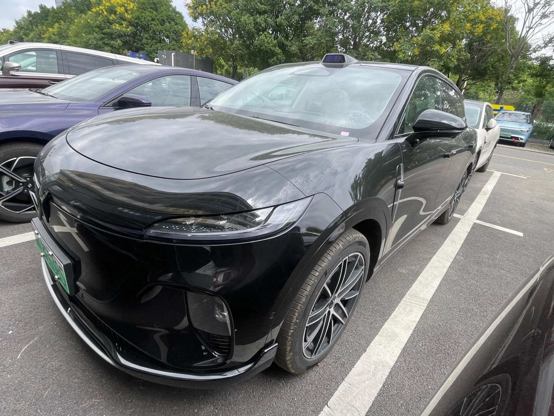 Lantu 2025 Zhiyin Rear-Wheel Drive Qiankun Edition Automatic Transmission