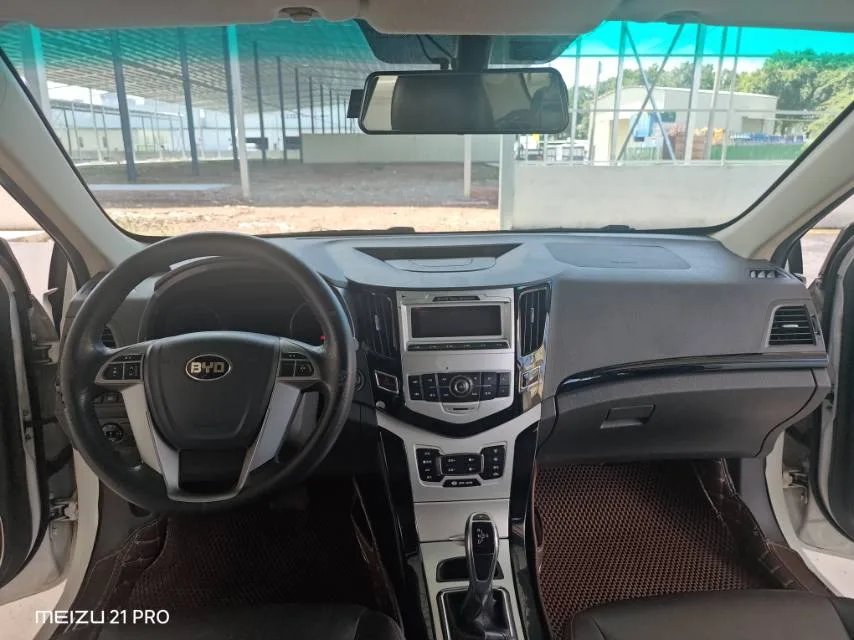 BYD e5 2018 Model Year 450 Smart Connect Enjoy Edition
